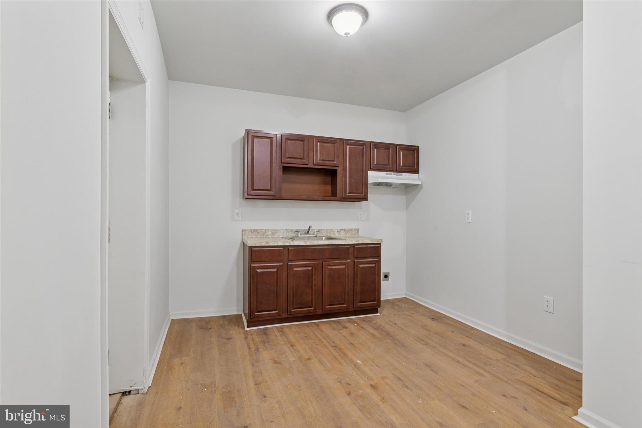 STRAWBERRY MANSION - Residential