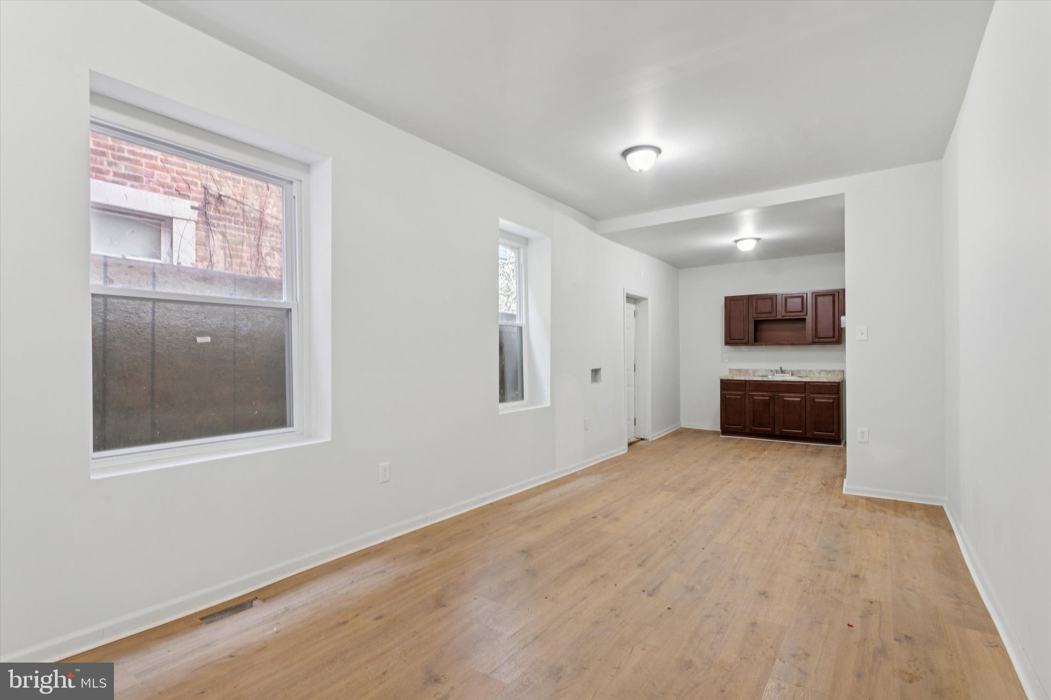 STRAWBERRY MANSION - Residential