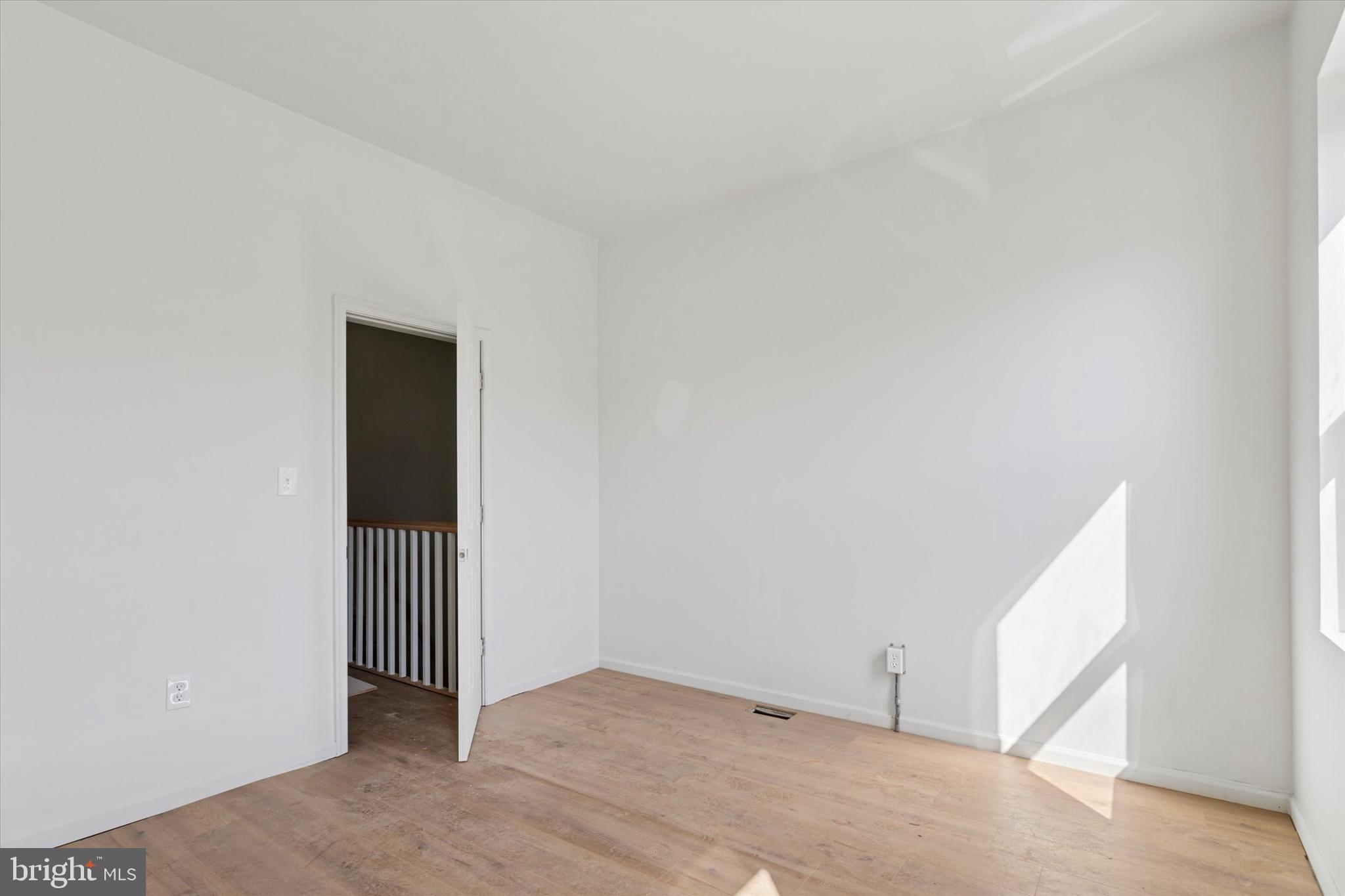 STRAWBERRY MANSION - Residential