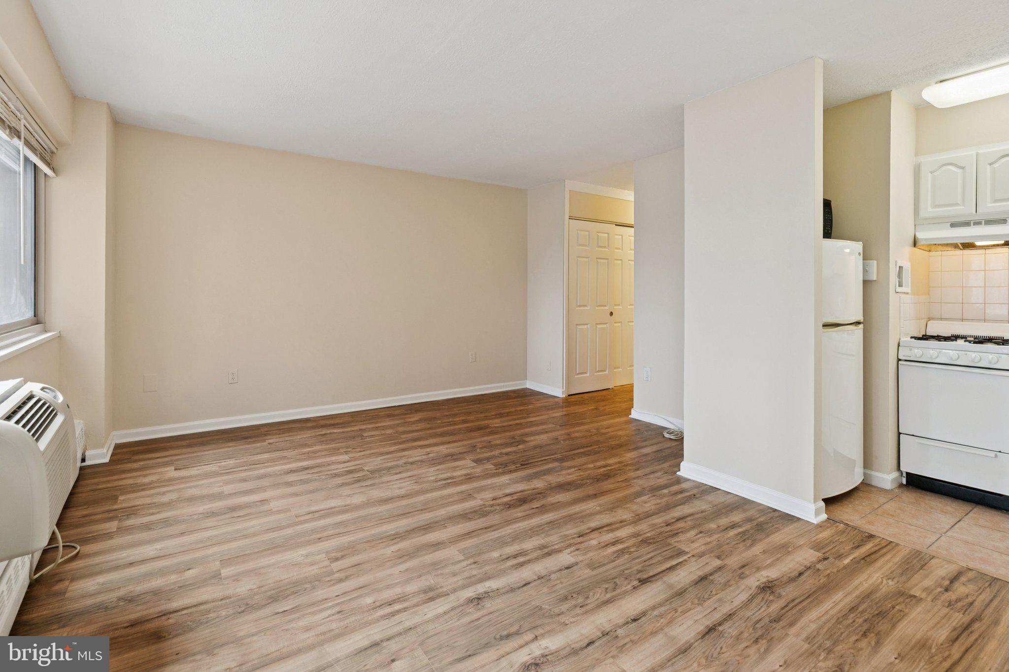 2101 CHESTNUT STREET 922