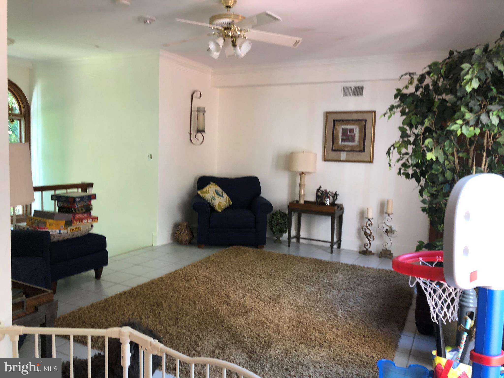 SQUIRES HAVEN - Residential Lease