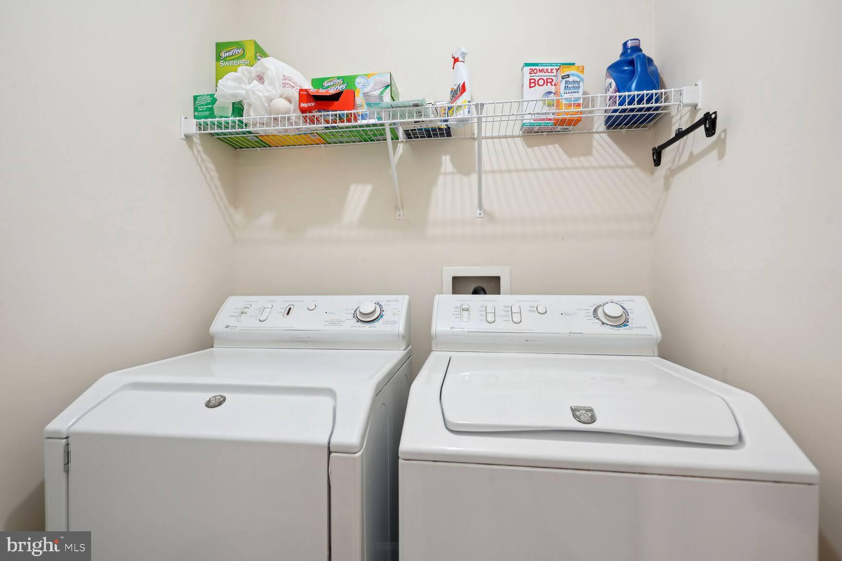 TOWNES OF MANCHESTER WOODS - Residential Lease