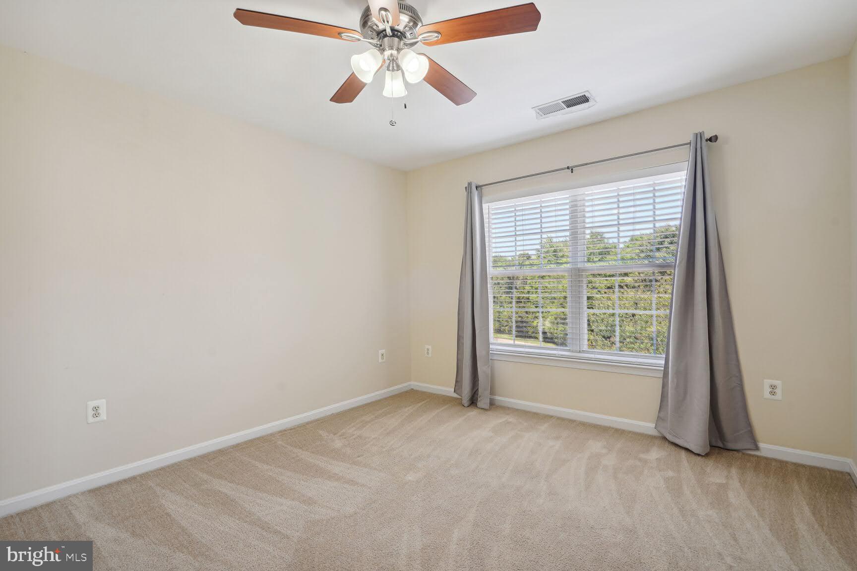 TOWNES OF MANCHESTER WOODS - Residential Lease