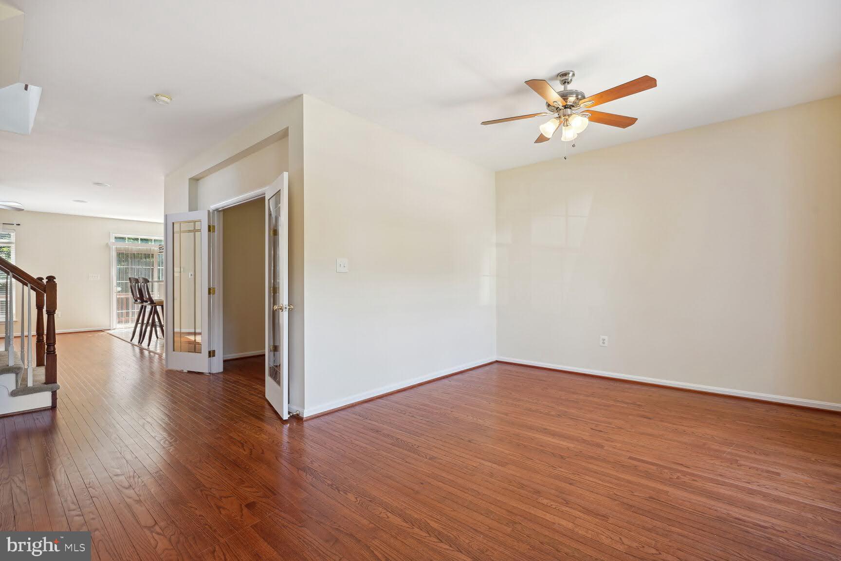 TOWNES OF MANCHESTER WOODS - Residential Lease