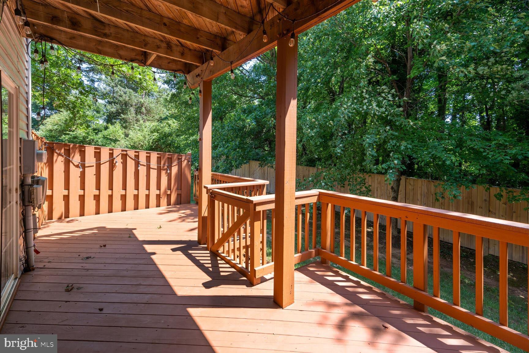 TOWNES OF MANCHESTER WOODS - Residential Lease