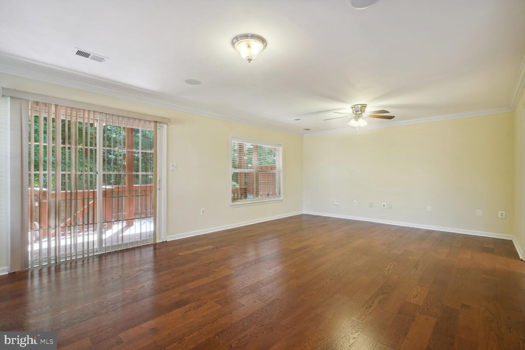 TOWNES OF MANCHESTER WOODS - Residential Lease