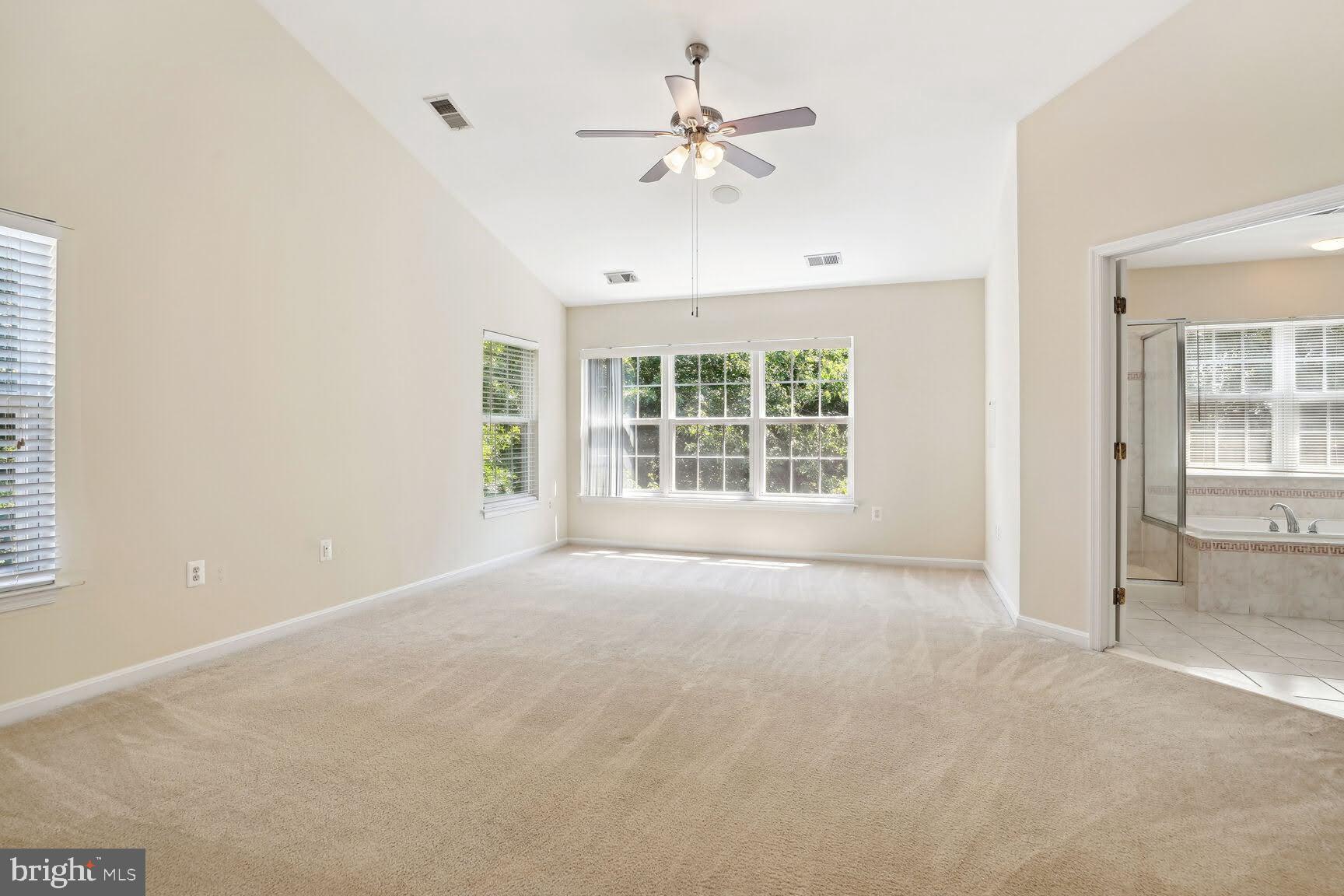 TOWNES OF MANCHESTER WOODS - Residential Lease