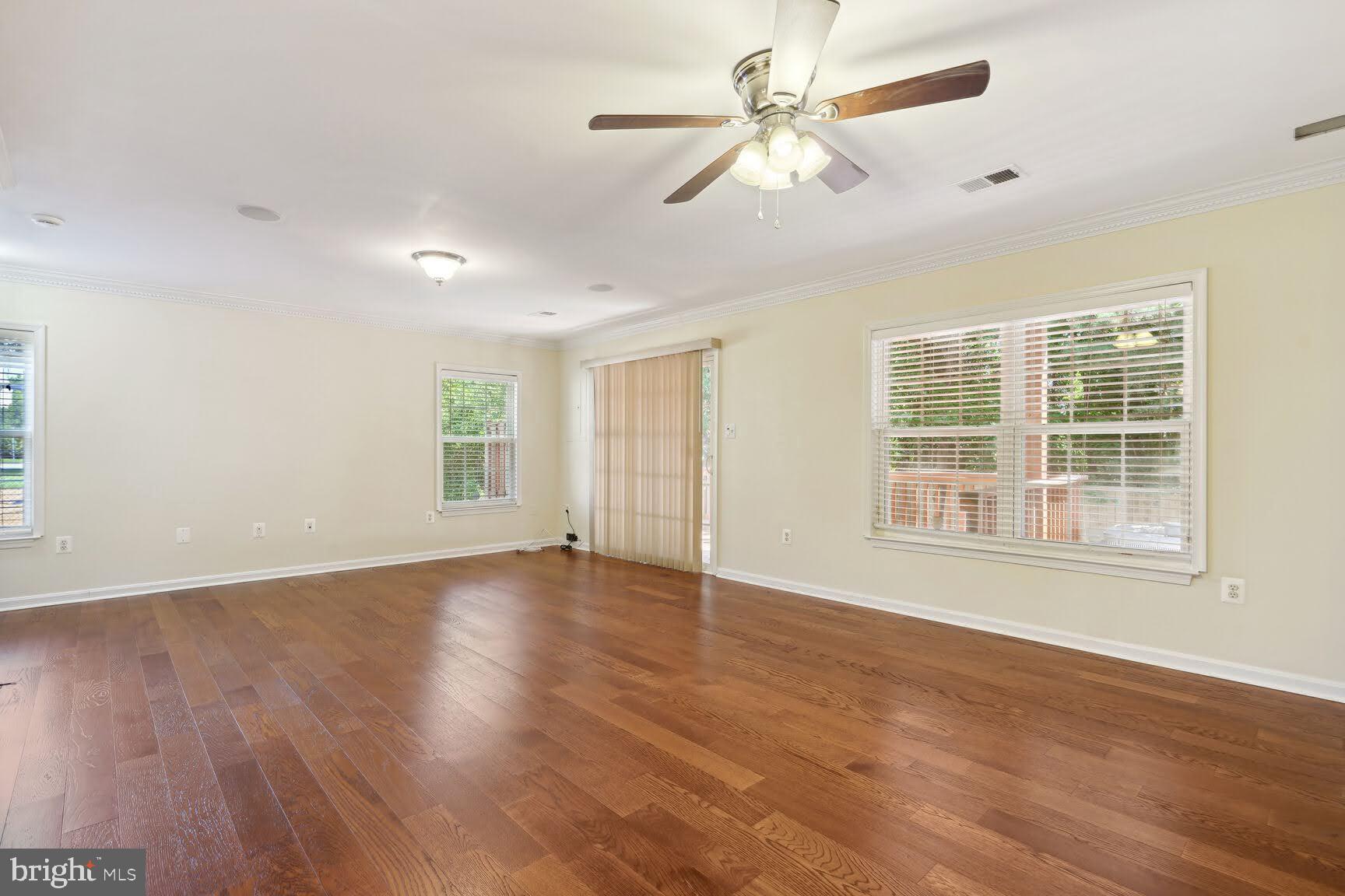 TOWNES OF MANCHESTER WOODS - Residential Lease