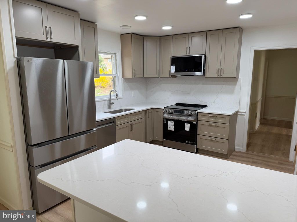 Photo of 2348 Henbird Lane, LANCASTER, PA 17601 (MLS # PALA2085358)