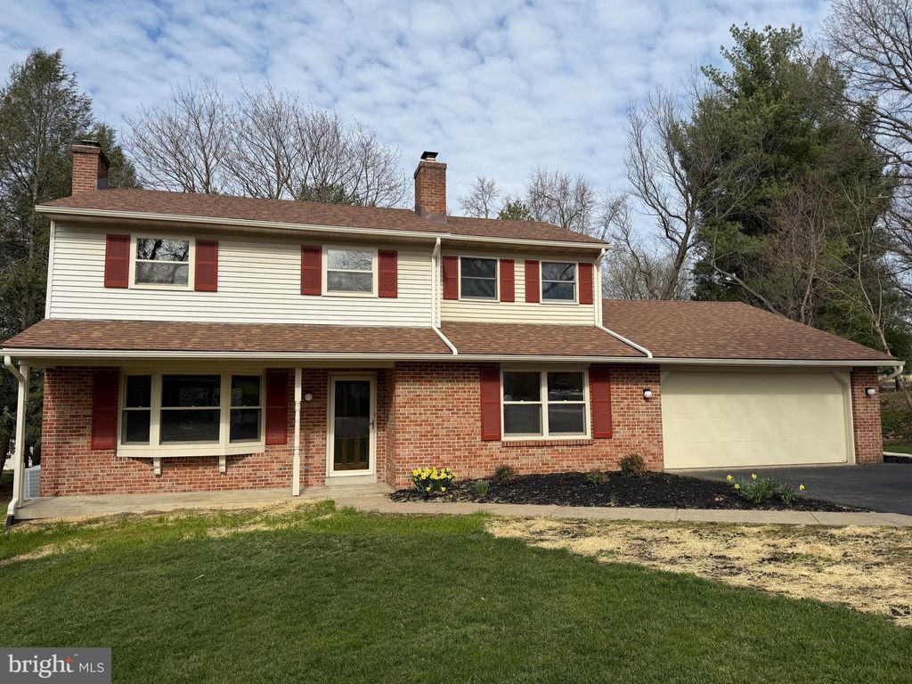 Photo of 2348 Henbird Lane, LANCASTER, PA 17601 (MLS # PALA2085358)