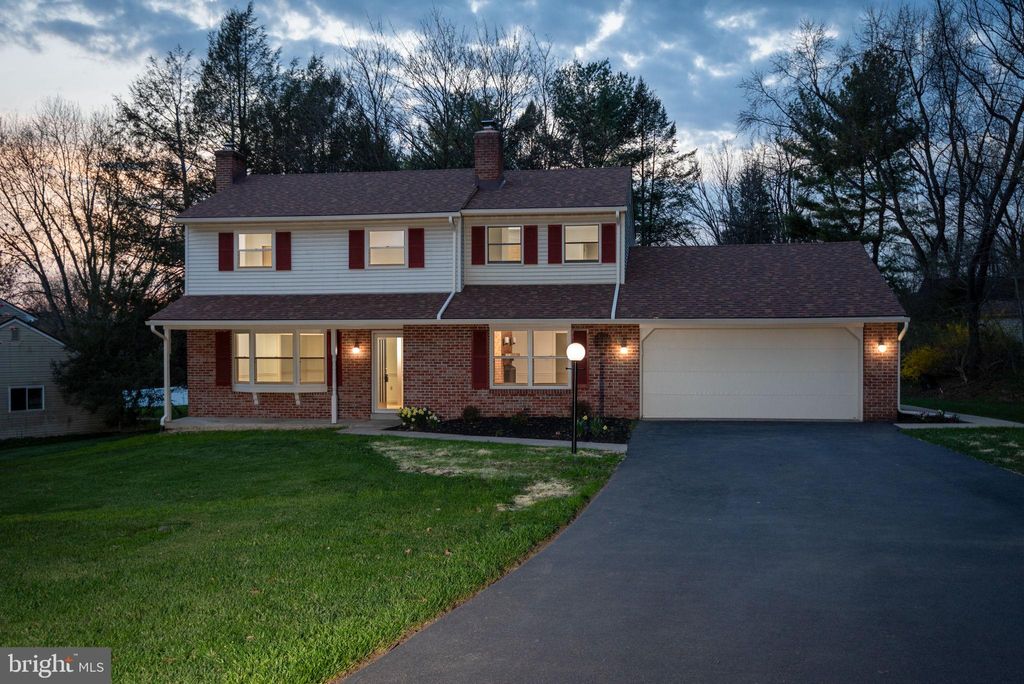 Photo of 2348 Henbird Lane, LANCASTER, PA 17601 (MLS # PALA2085358)
