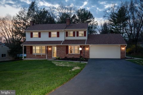 2348 HENBIRD LANE LANCASTER PA 17601