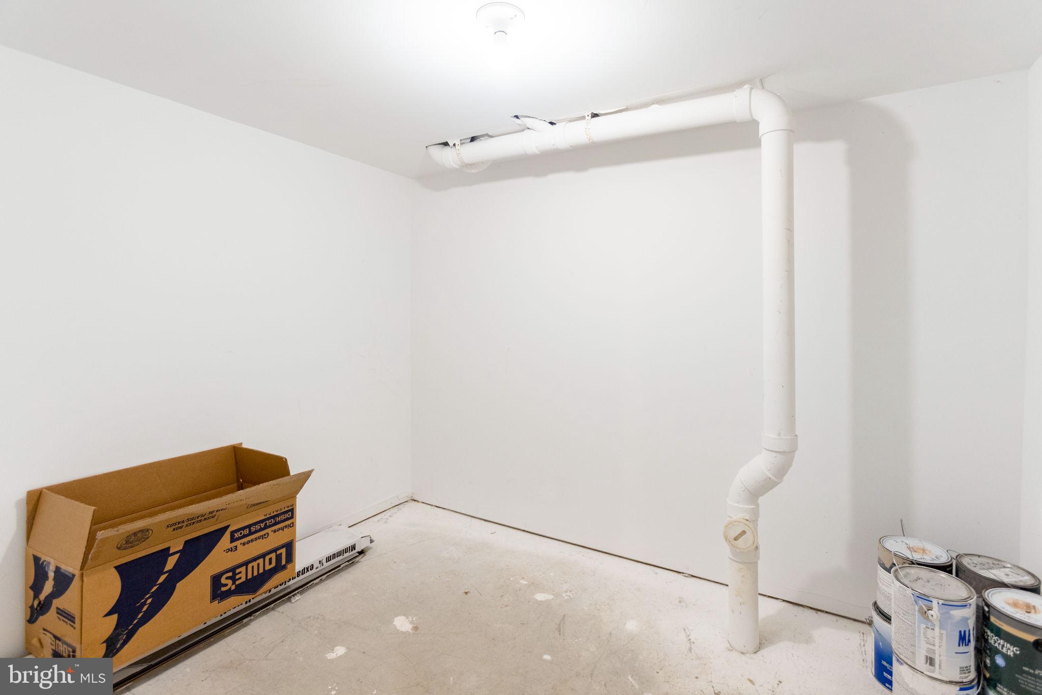 MAIN ST VILLAGE - Residential Lease