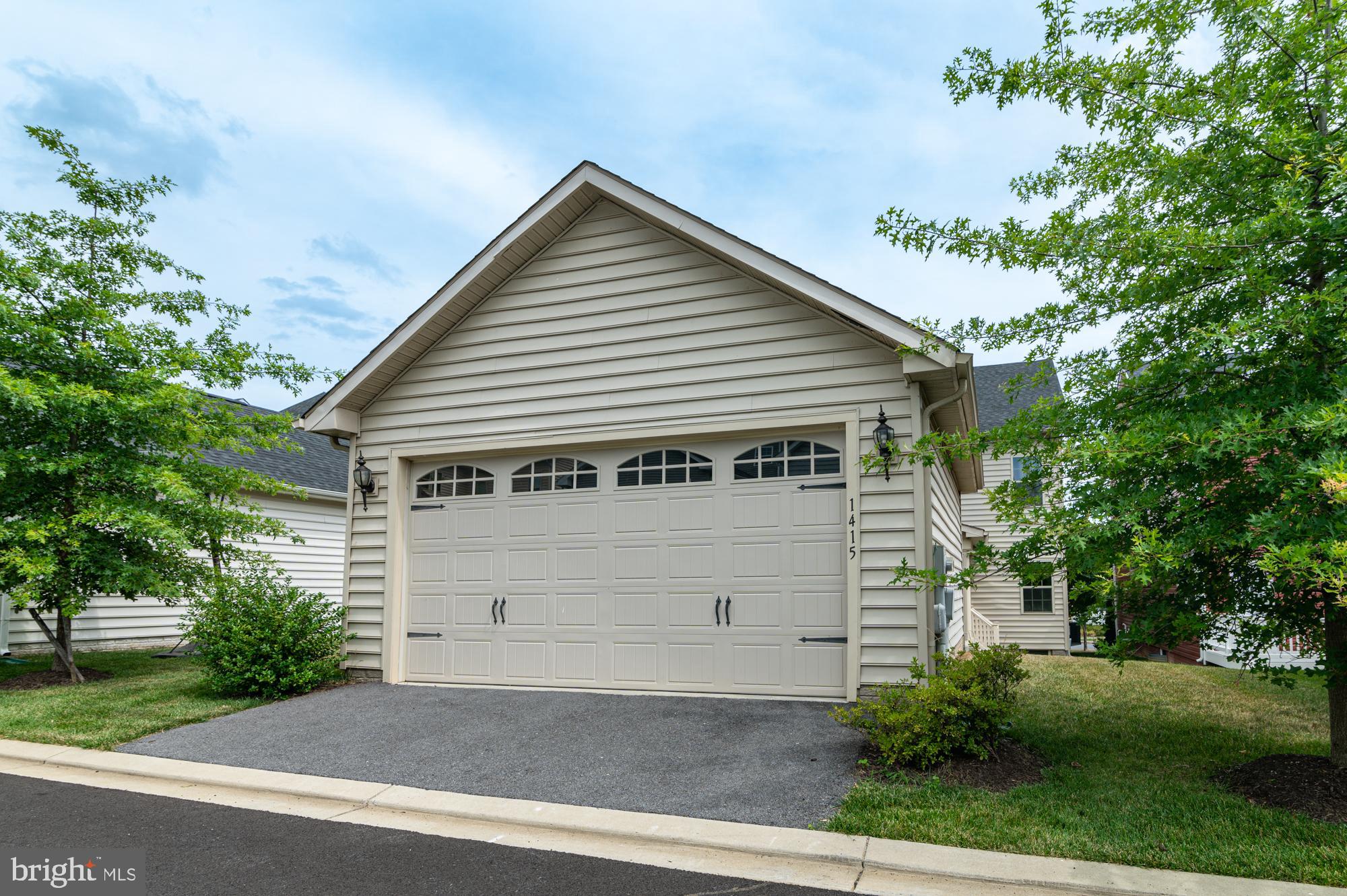 BRUNSWICK CROSSING - Residential Lease