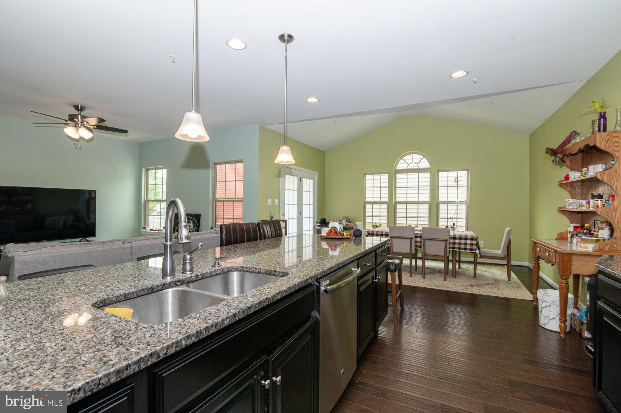 BRUNSWICK CROSSING - Residential Lease