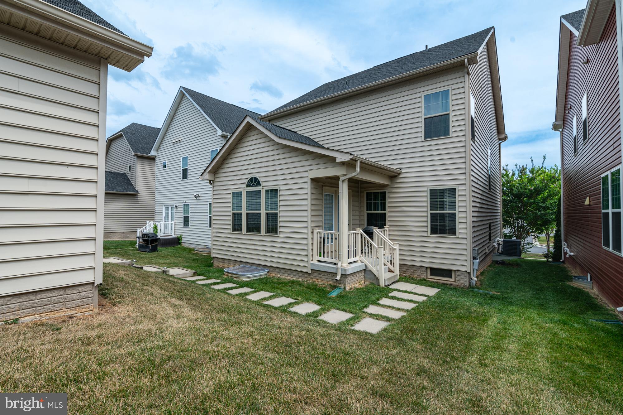 BRUNSWICK CROSSING - Residential Lease