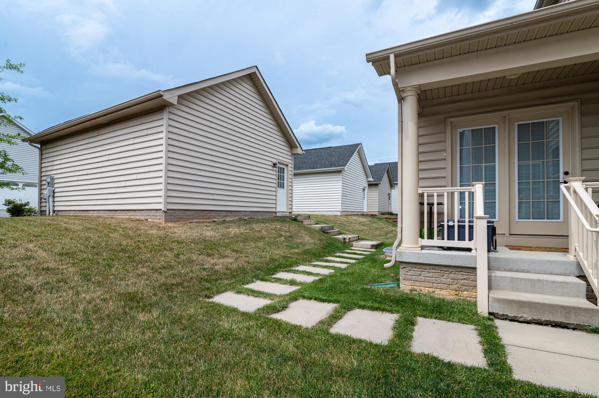 BRUNSWICK CROSSING - Residential Lease