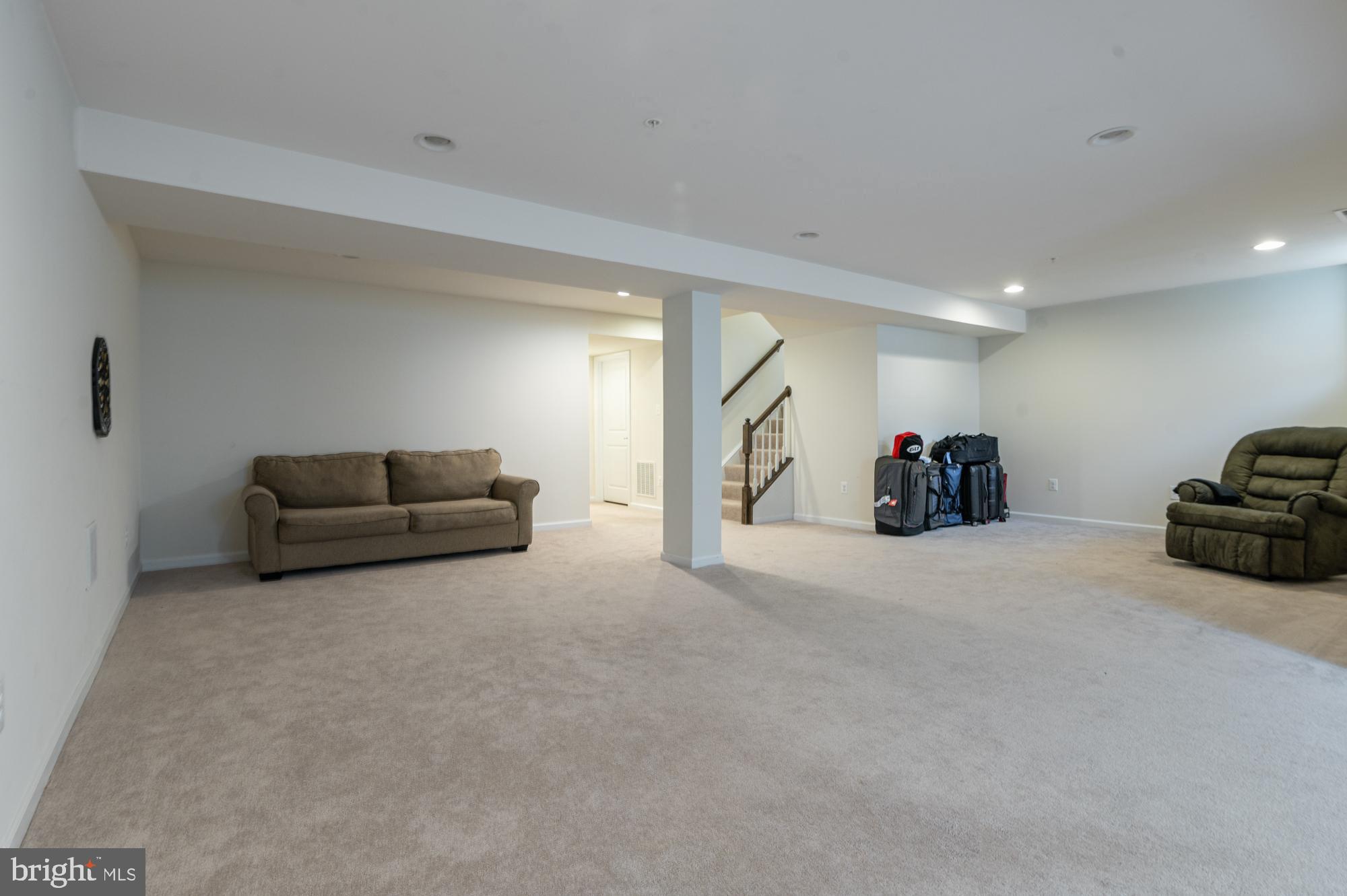 BRUNSWICK CROSSING - Residential Lease