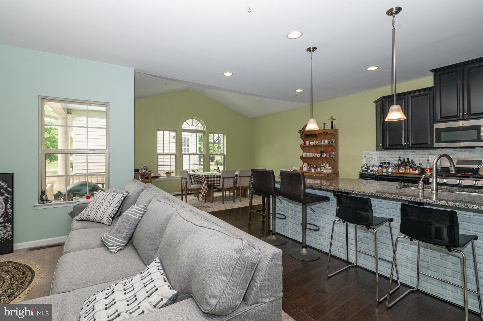 BRUNSWICK CROSSING - Residential Lease