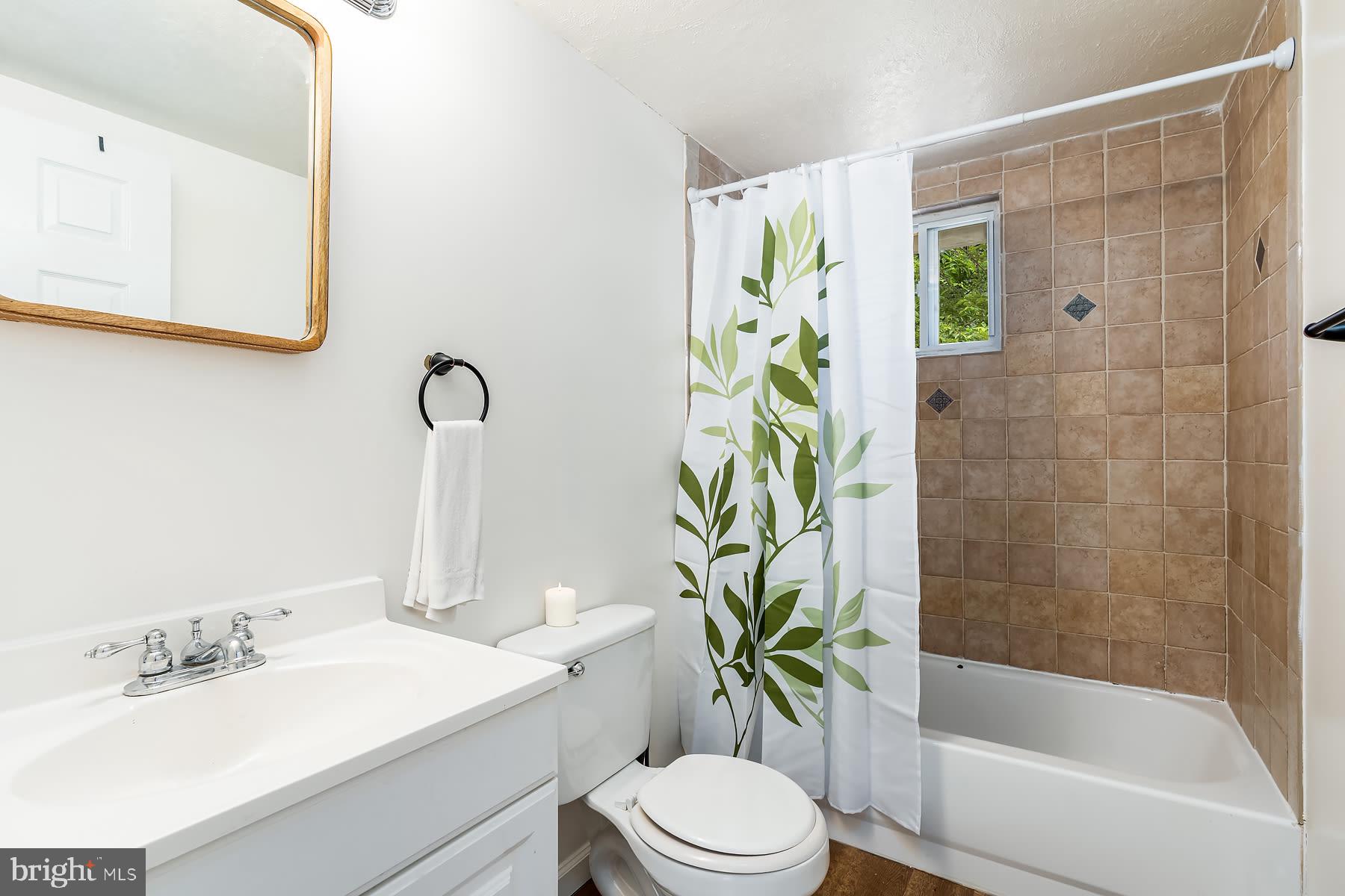 GLENWOOD FOREST - Residential