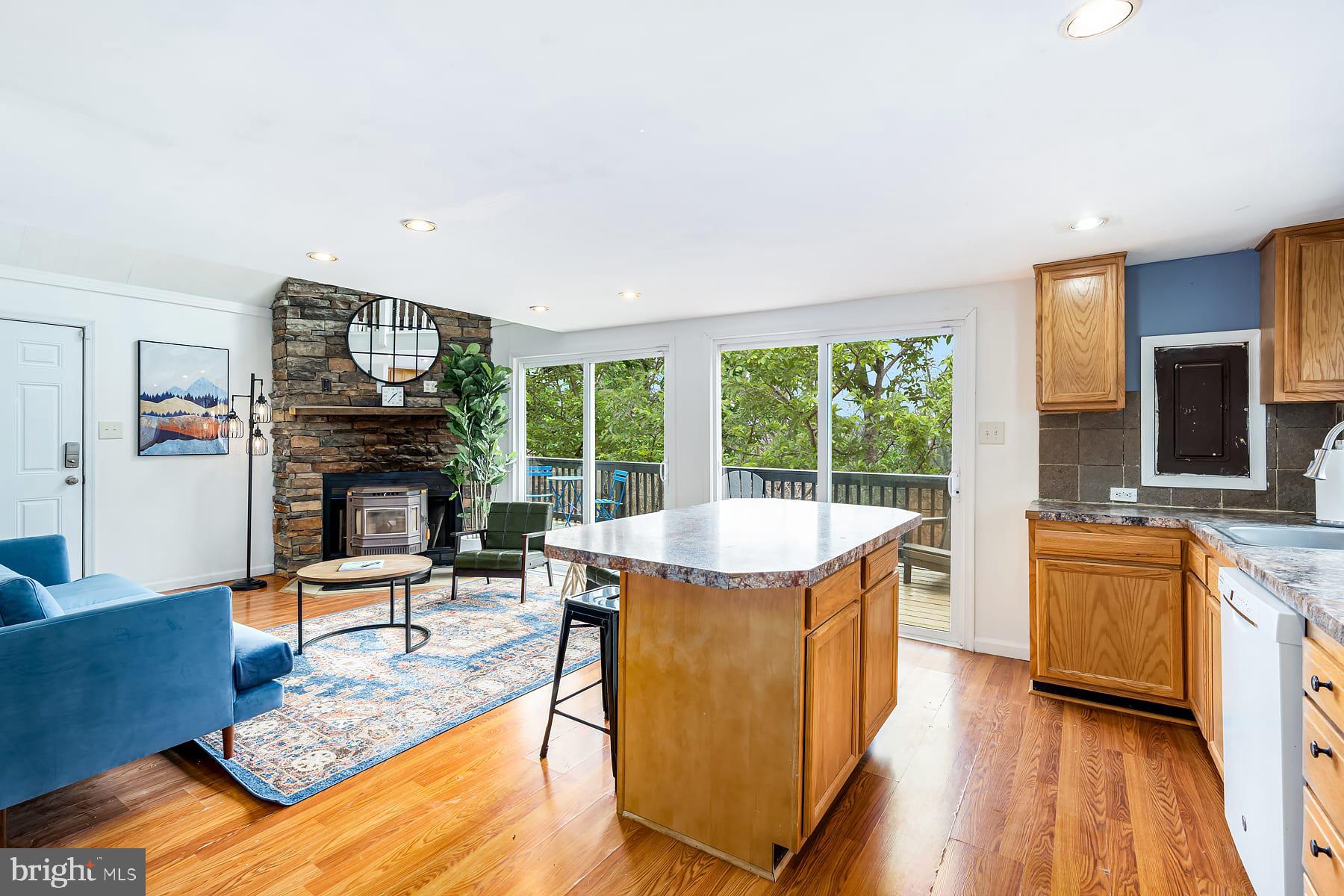 GLENWOOD FOREST - Residential