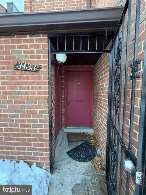 3433 SUMMIT COURT NE 3433