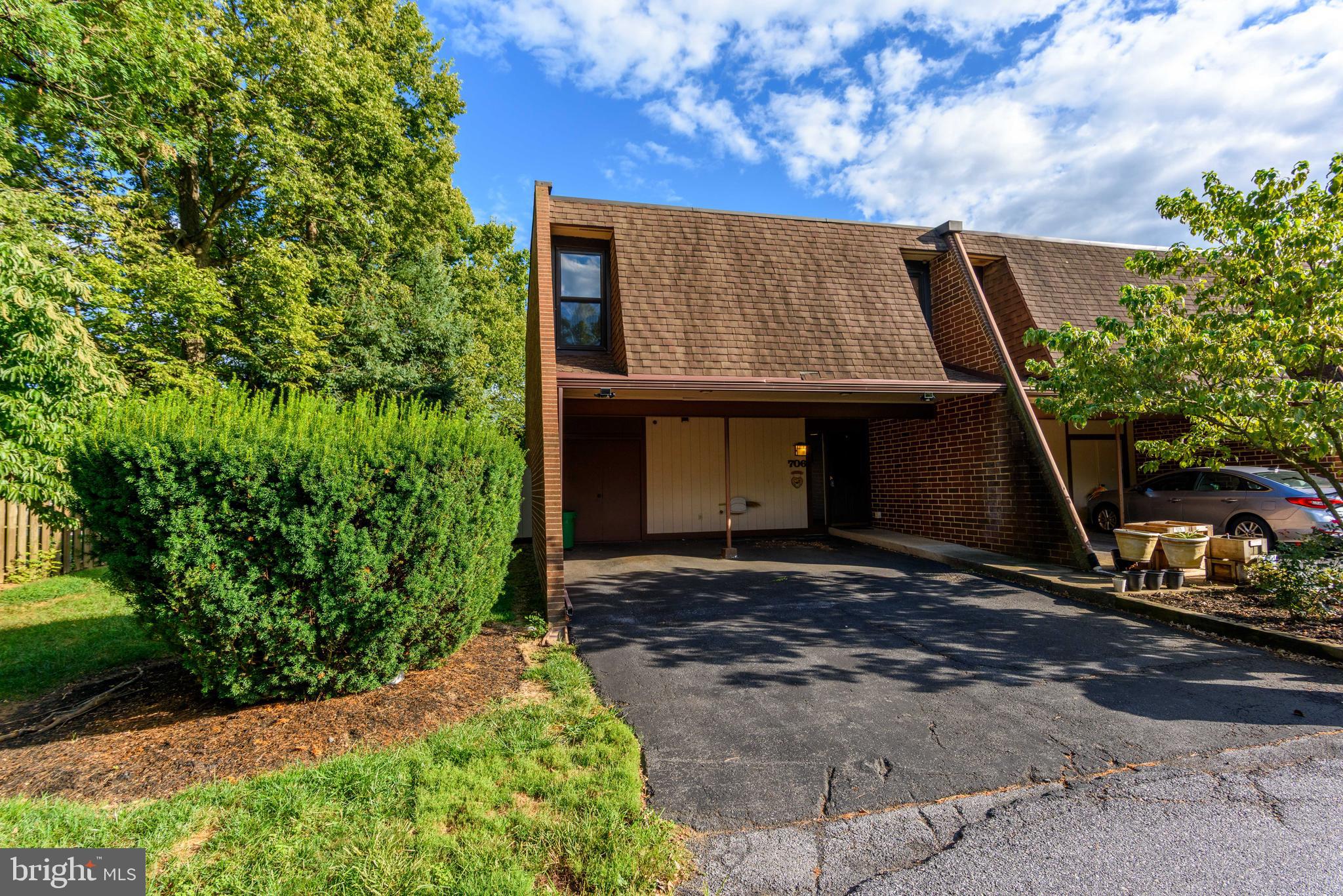 CEDAR RIDGE - Residential