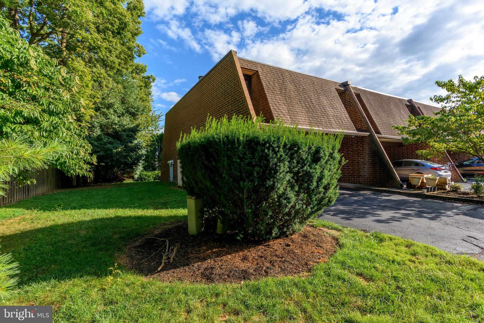 CEDAR RIDGE - Residential