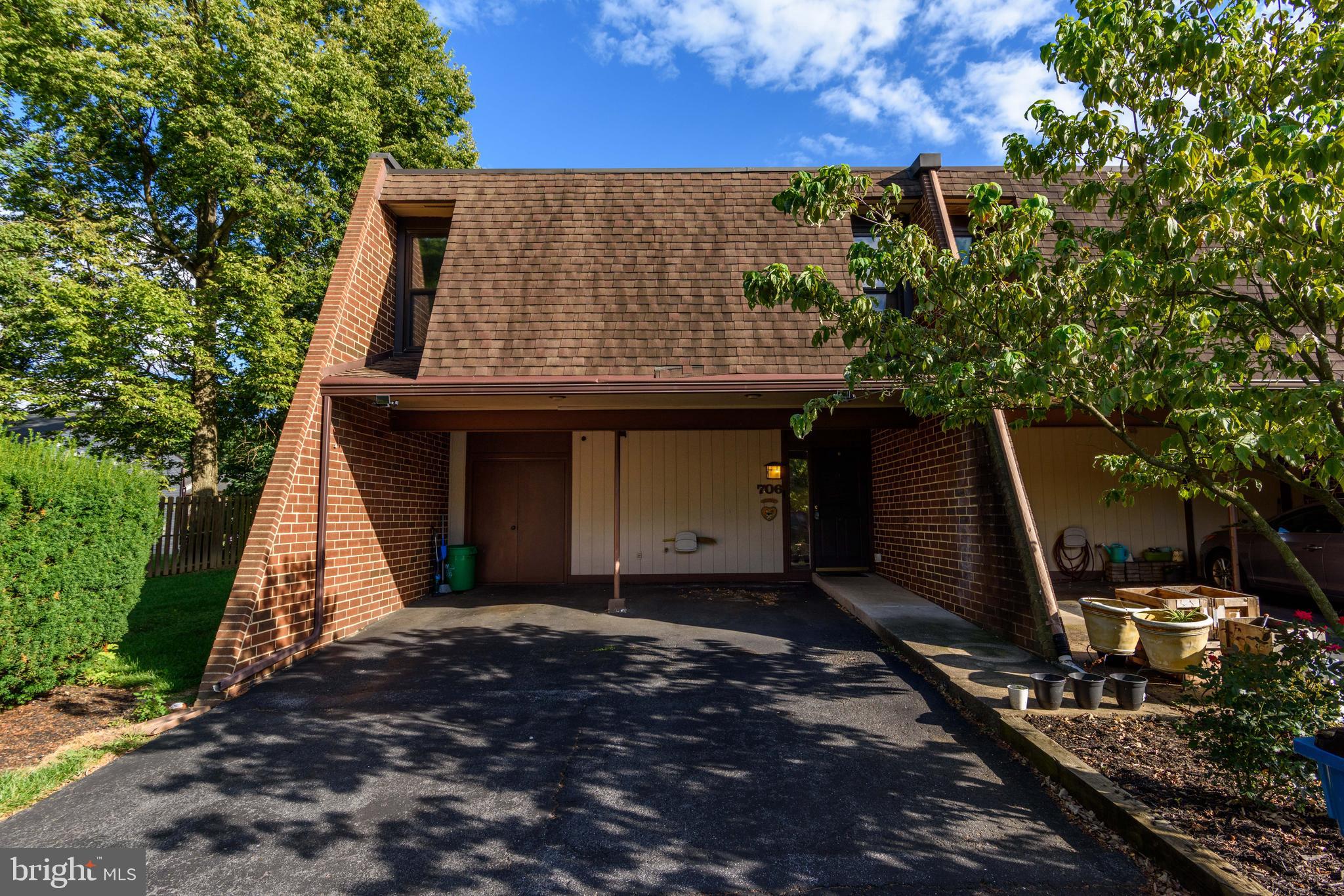 Beautifully Maintained Contemporary End-Unit Townhouse.
This well-kept end-unit townhouse offers the perfect balance of privacy and convenience. Enjoy a partially fenced side and rear yard ideal for outdoor activities, while being just minutes from shopping and Rt. 15. The kitchen with breakfast bar flows seamlessly into the living area, while the enclosed 3-season porch provides a quiet retreat overlooking the backyard.
Upstairs, the primary suite boasts a walk-in California closet, private bath, and walkout deck. Two additional bedrooms and a full bath complete this level.
The HOA makes life easy, covering lawn care, landscaping, snow removal, and trash pickup.