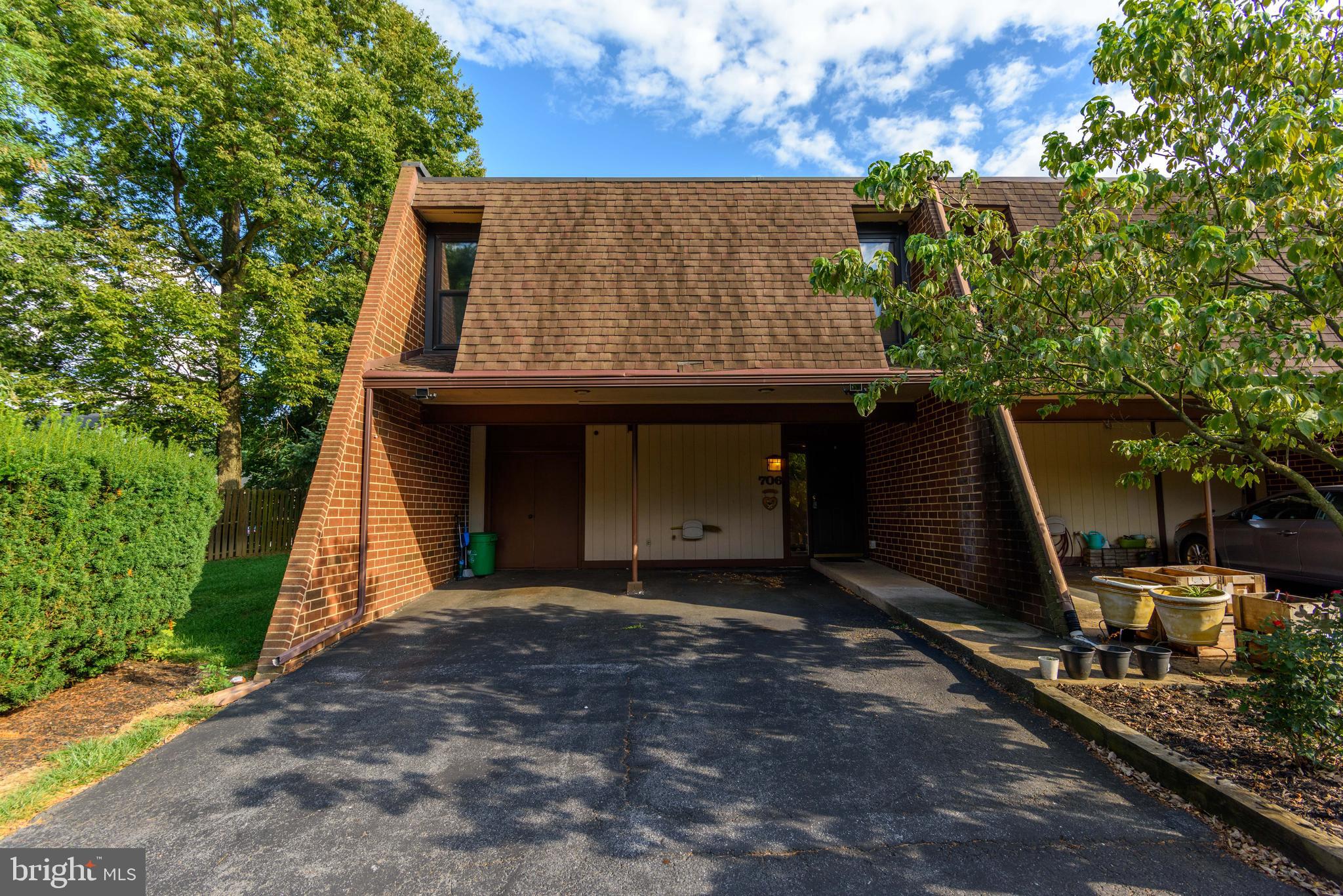 CEDAR RIDGE - Residential