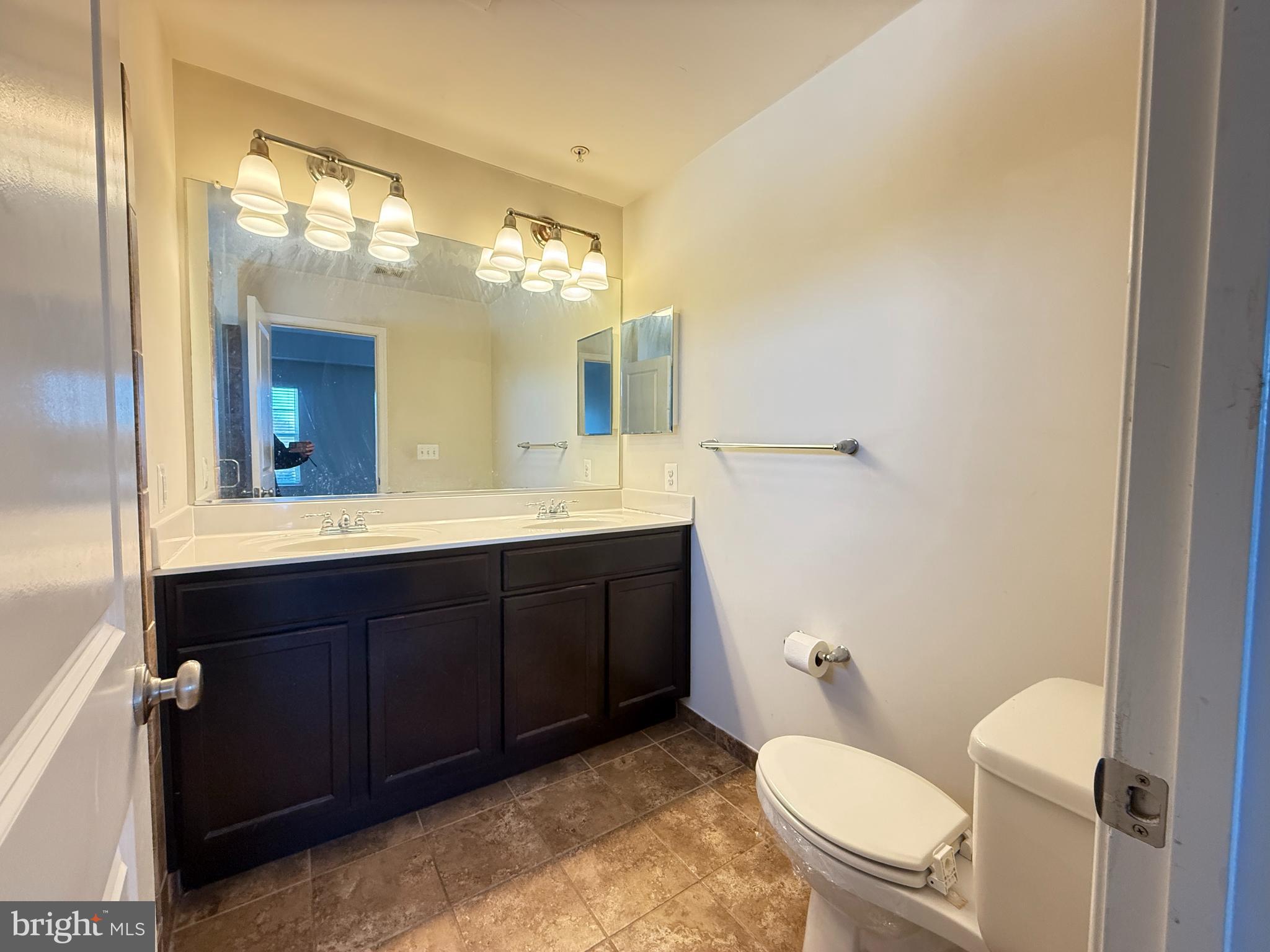 THE VILLAGES OF STEEPLEC - Residential