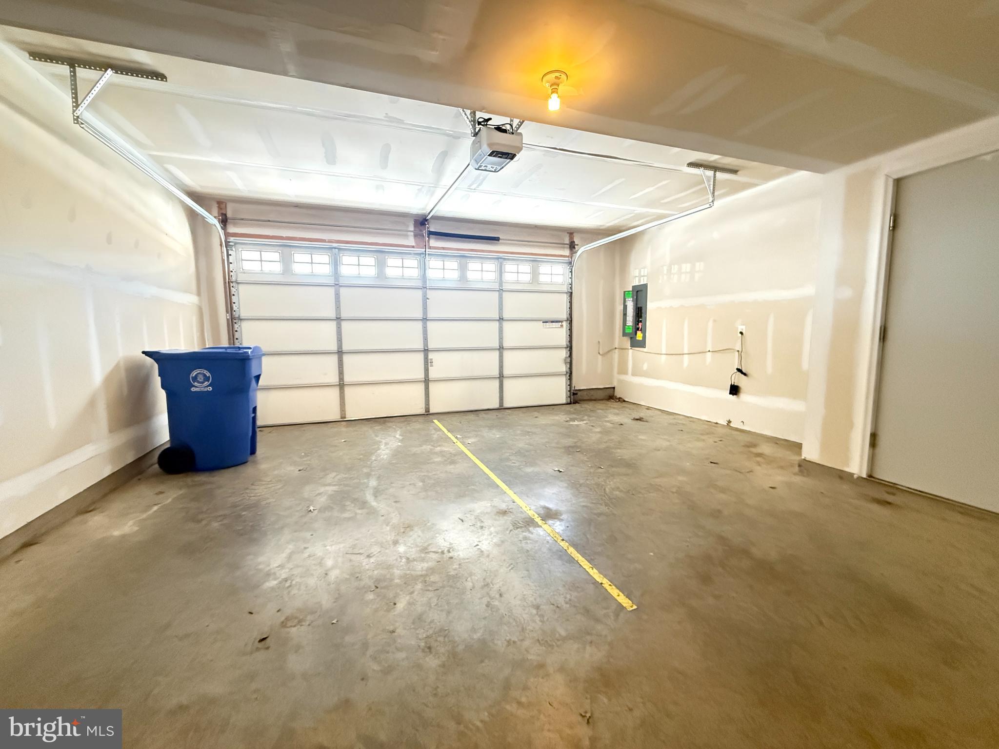 THE VILLAGES OF STEEPLEC - Residential