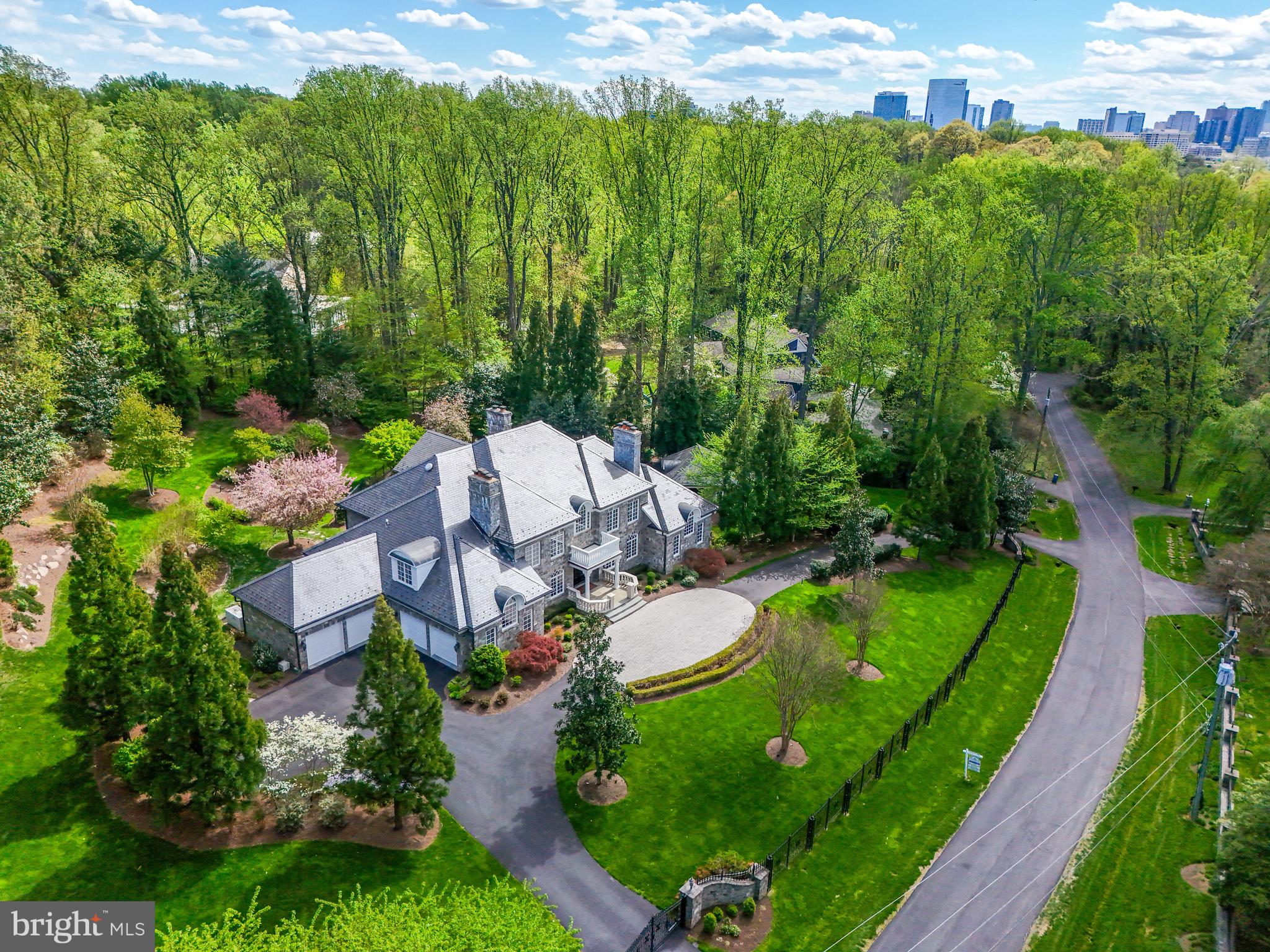 ELMWOOD ESTATES - Residential