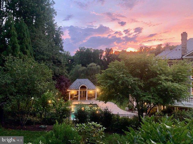 ELMWOOD ESTATES - Residential