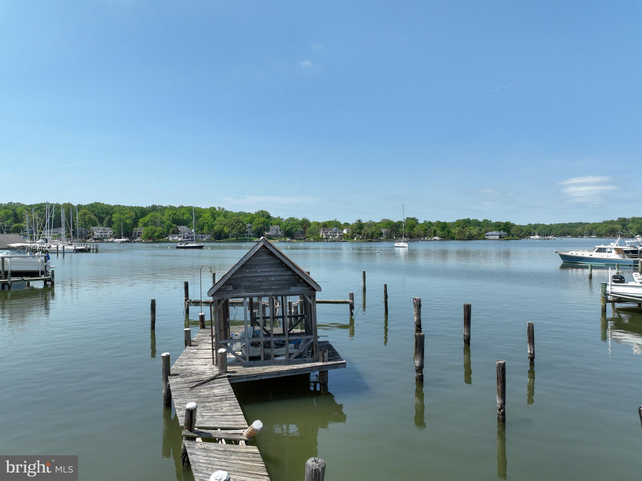48 E LAKE DRIVE