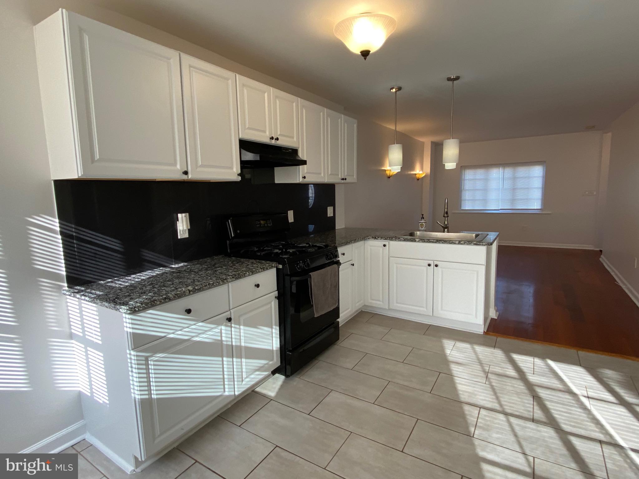 GRACELAND PARK - Residential Lease