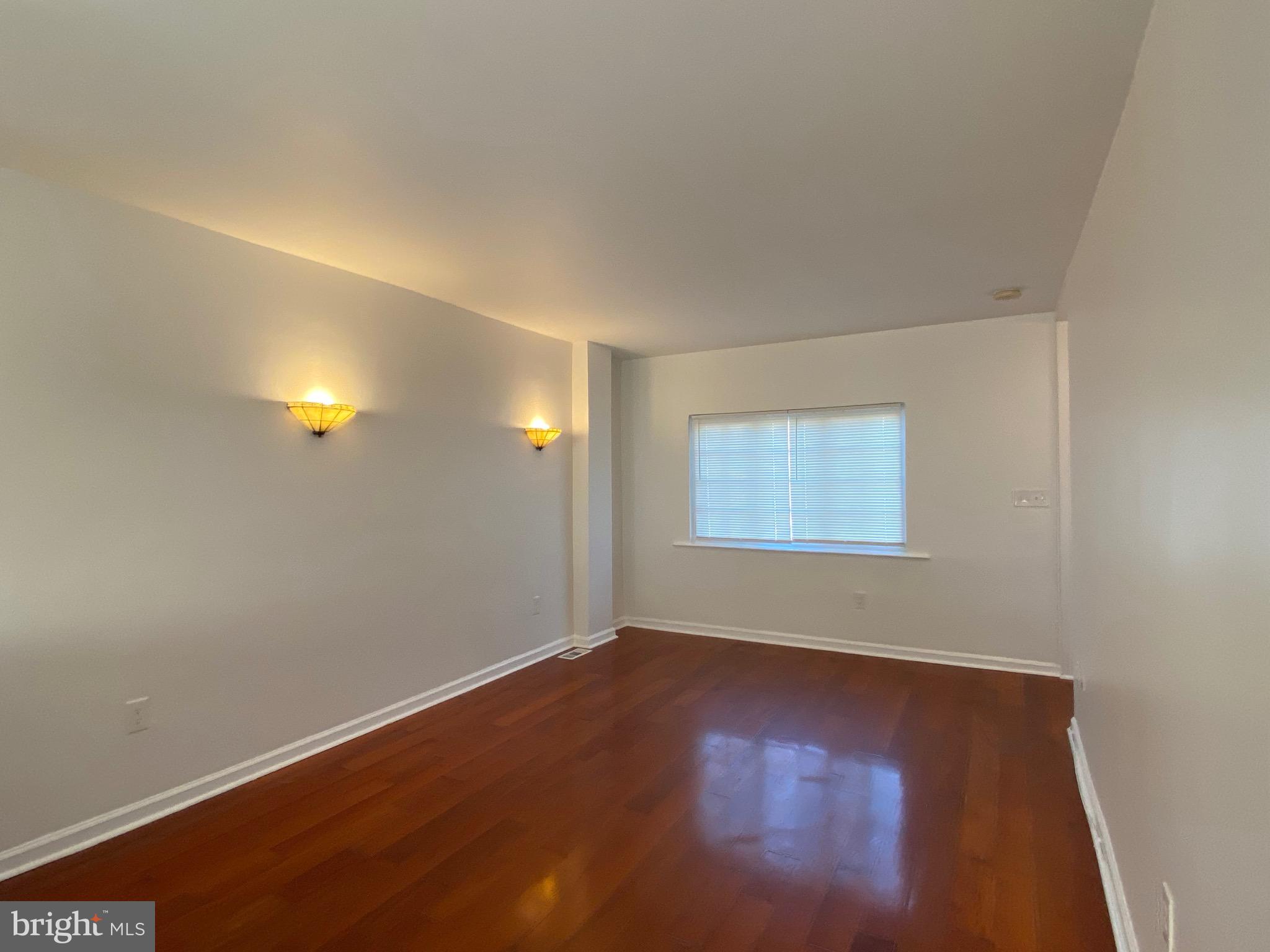 GRACELAND PARK - Residential Lease