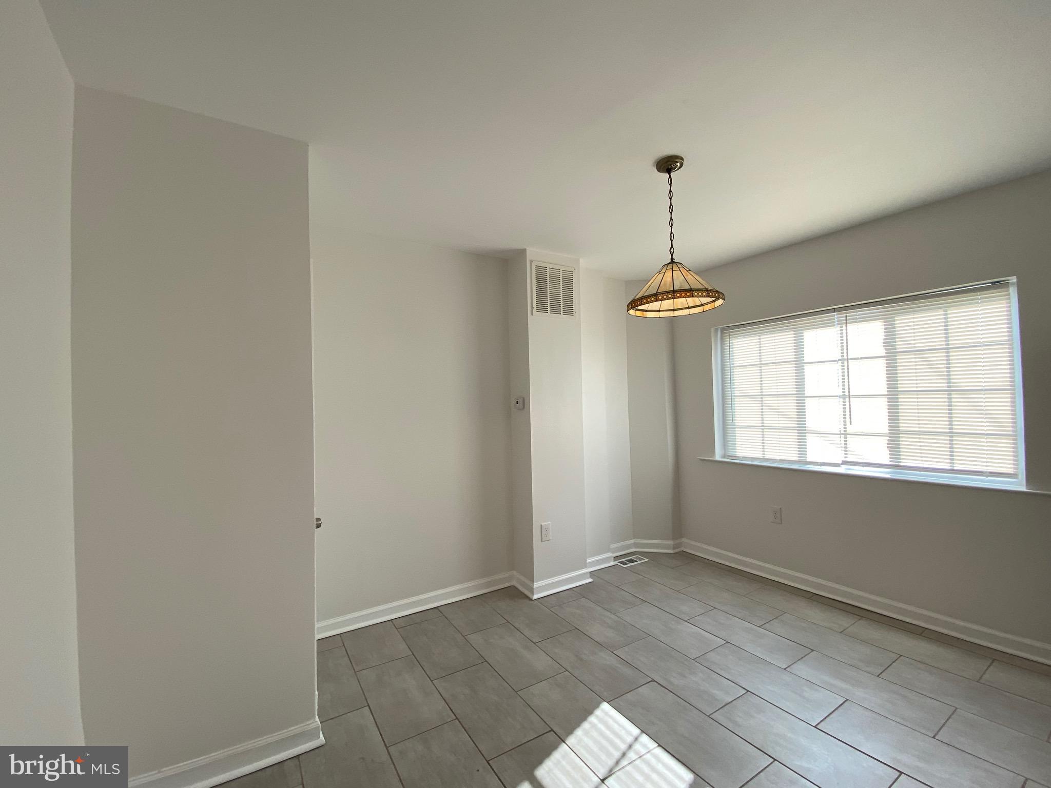 GRACELAND PARK - Residential Lease