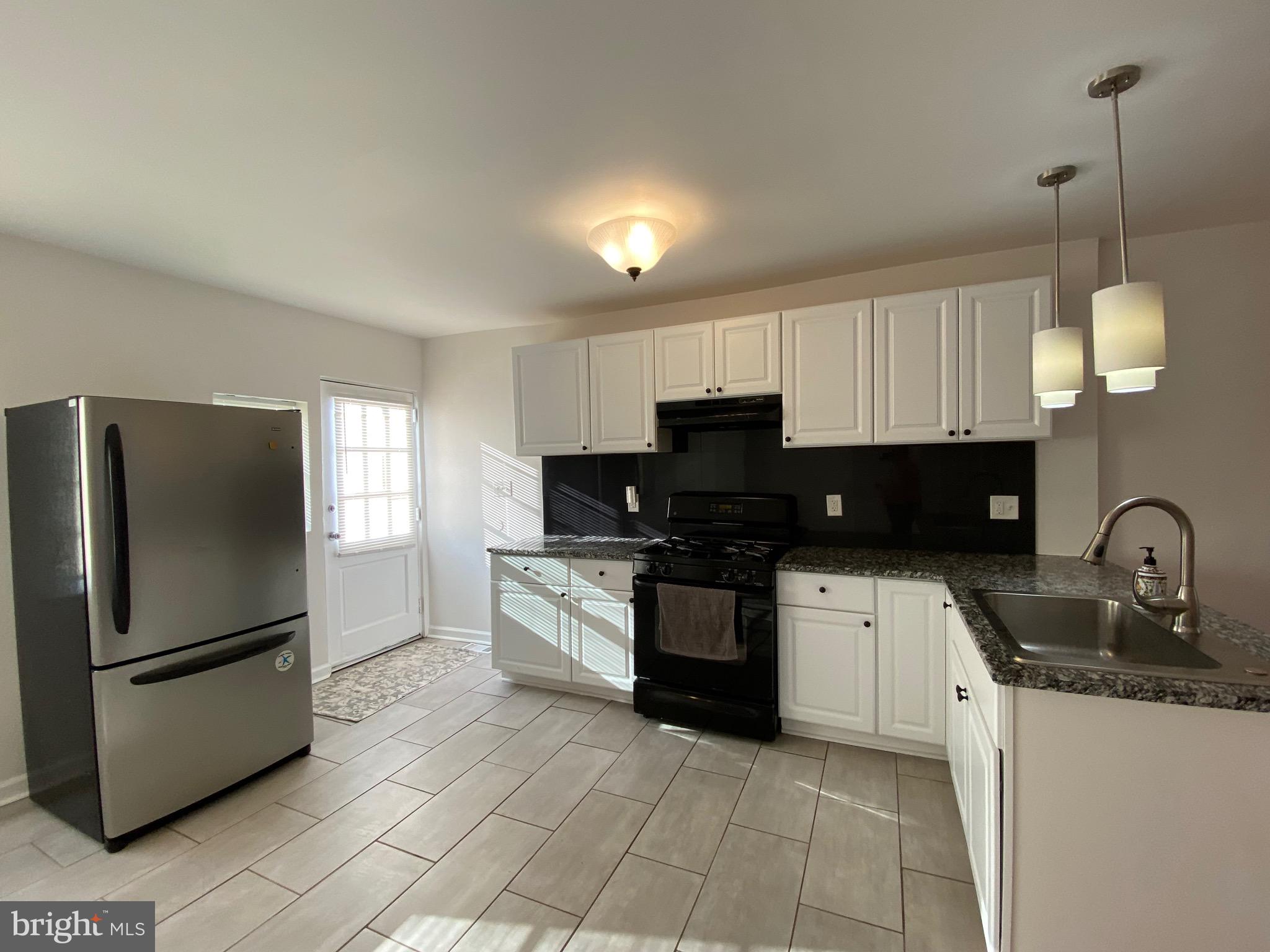 GRACELAND PARK - Residential Lease