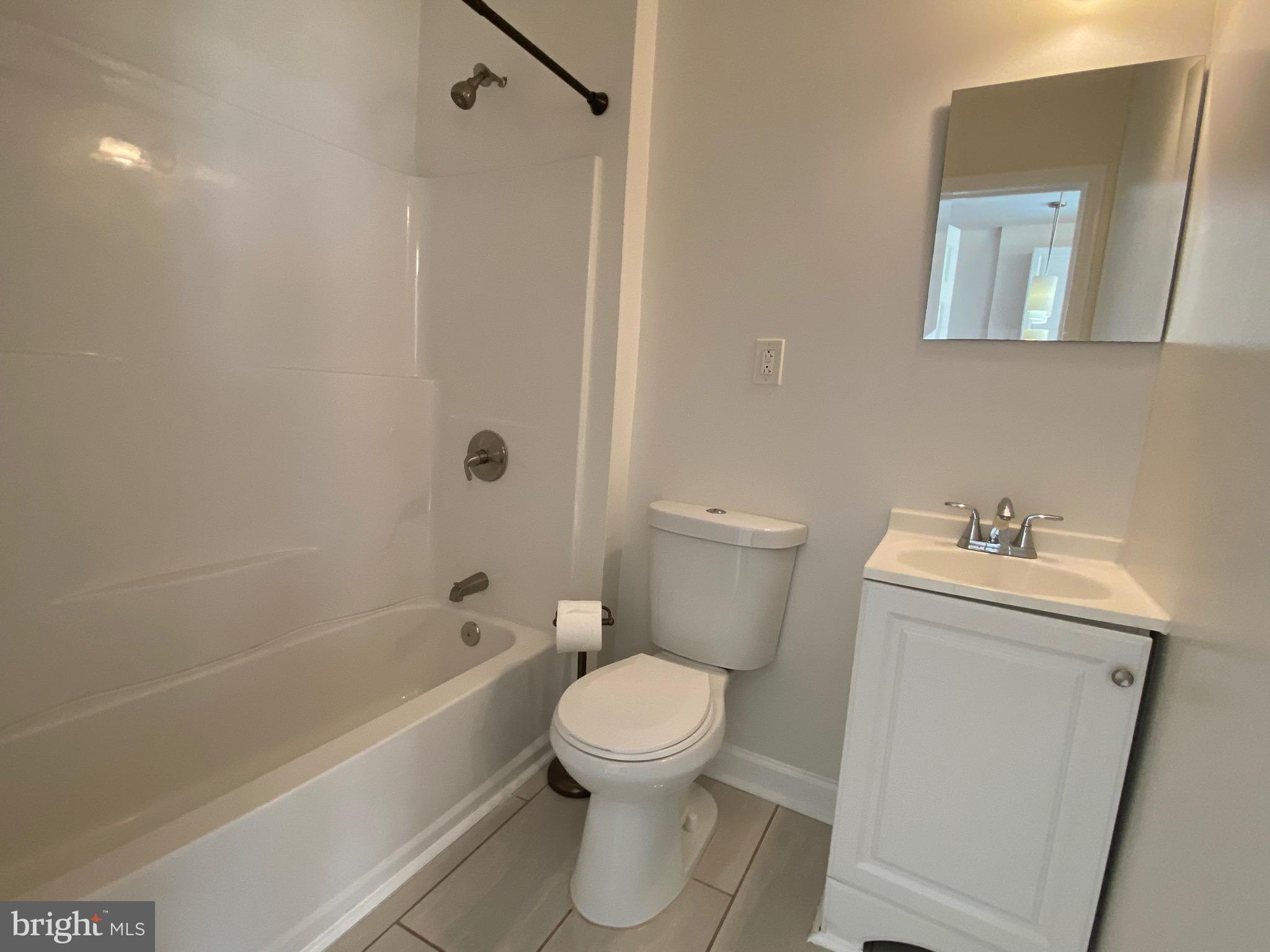 GRACELAND PARK - Residential Lease