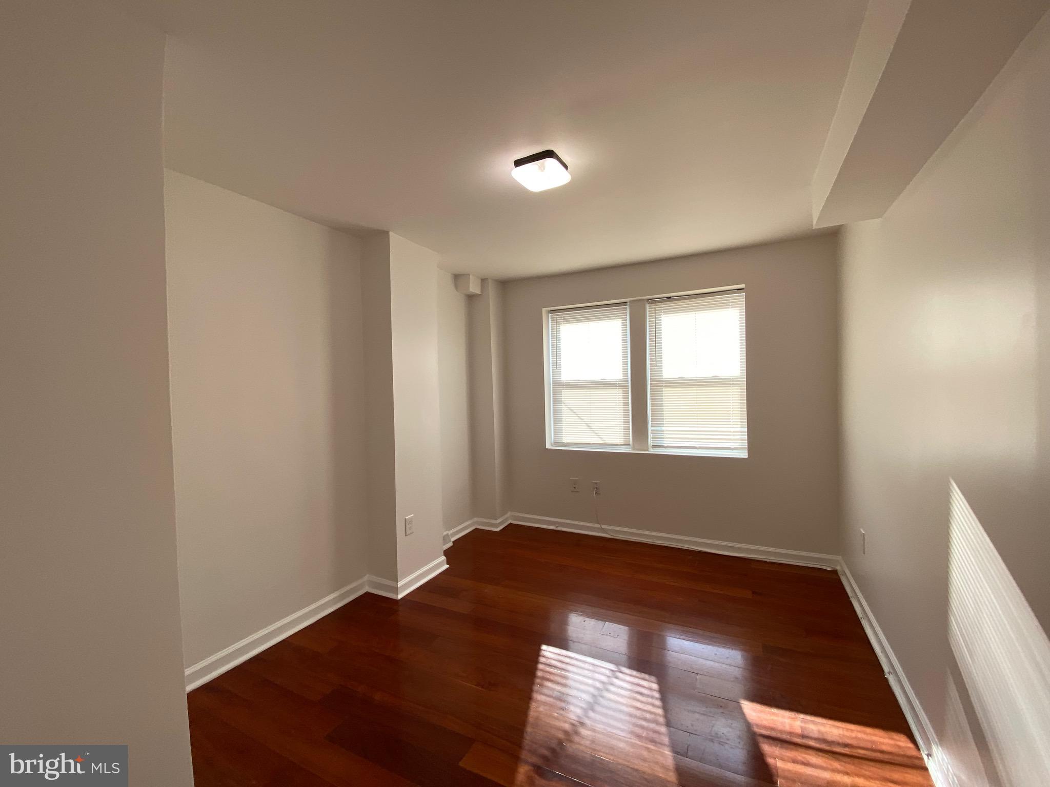 GRACELAND PARK - Residential Lease