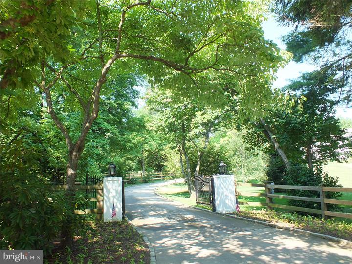 FLOURTOWN - Residential