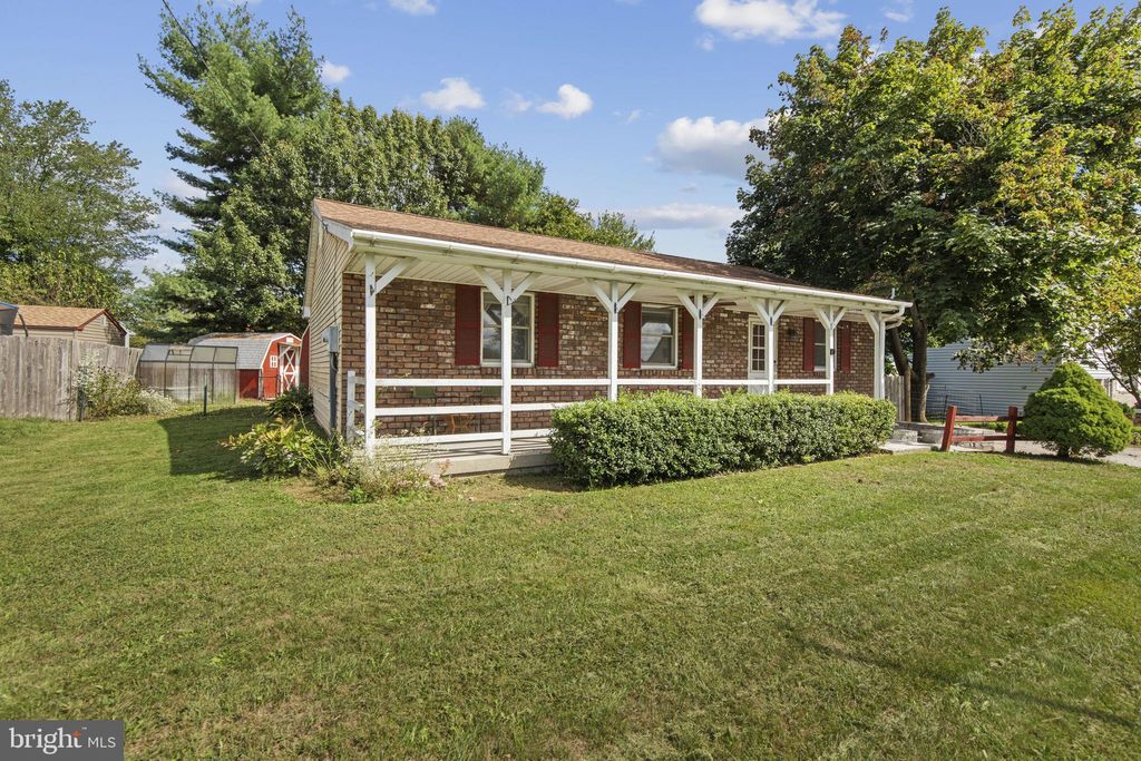 Photo of 89 Maple Street, LITTLESTOWN, PA 17340 (MLS # PAAD2020022)