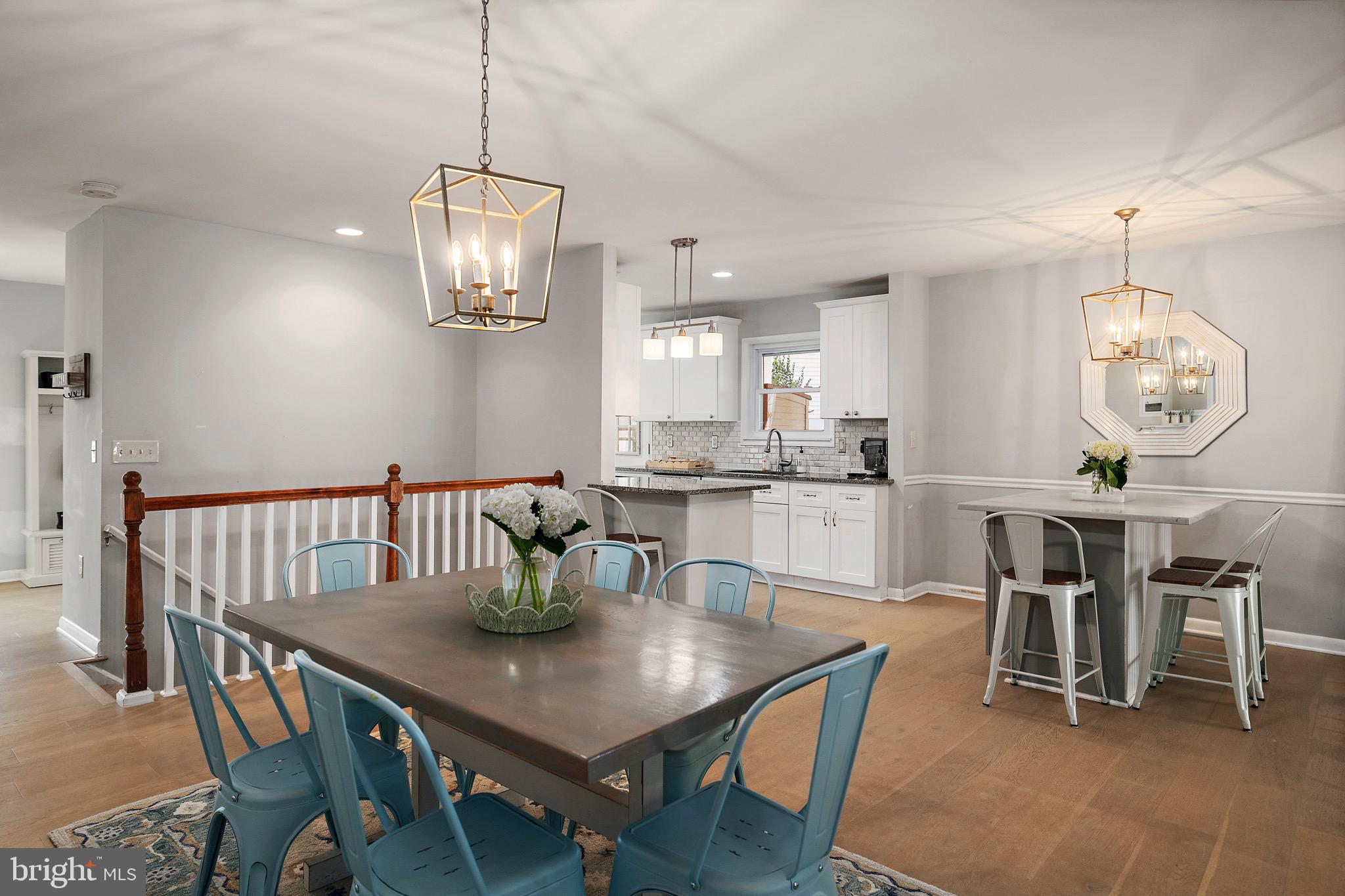 ROLLING KNOLLS - Residential