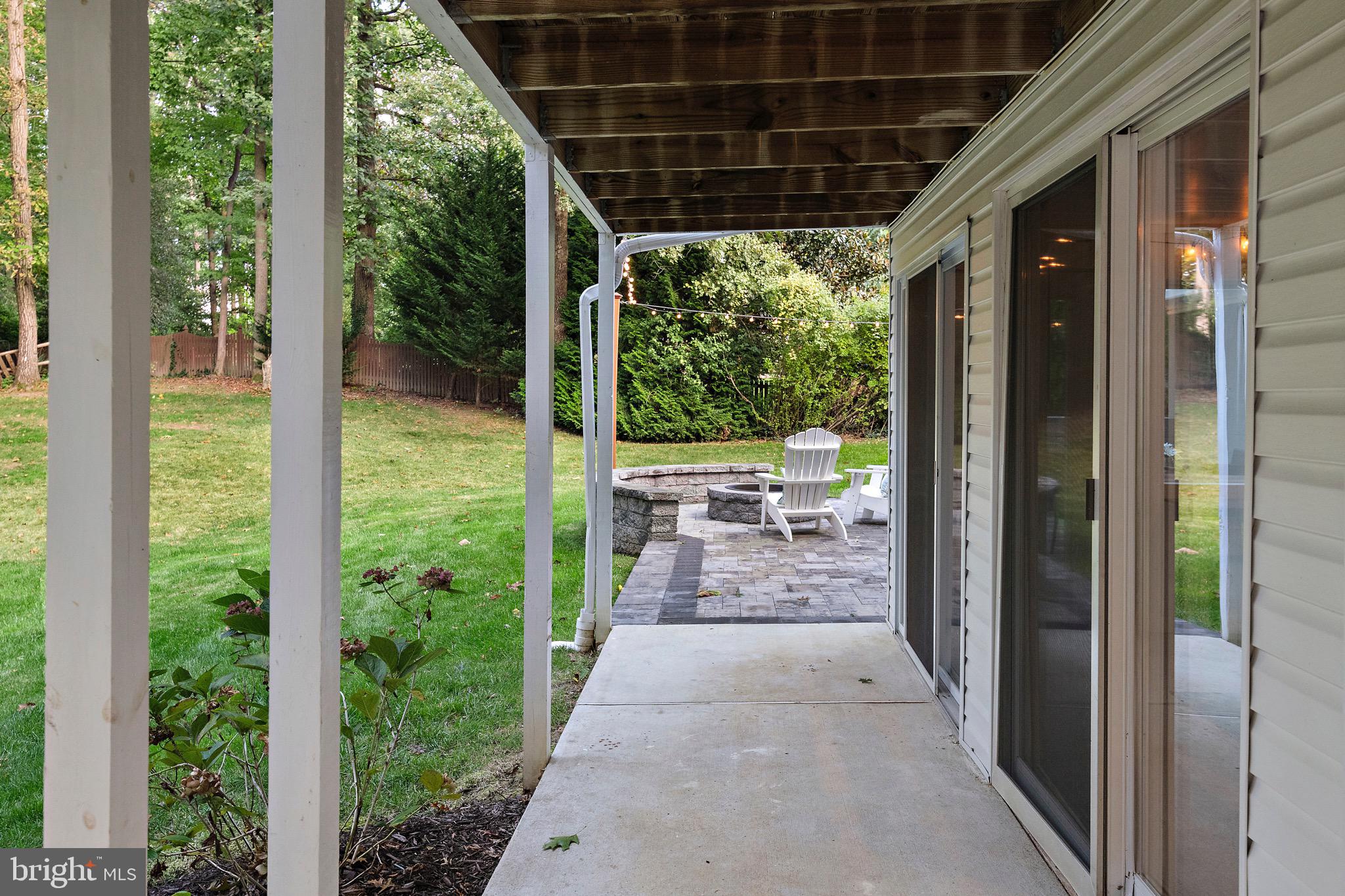 ROLLING KNOLLS - Residential