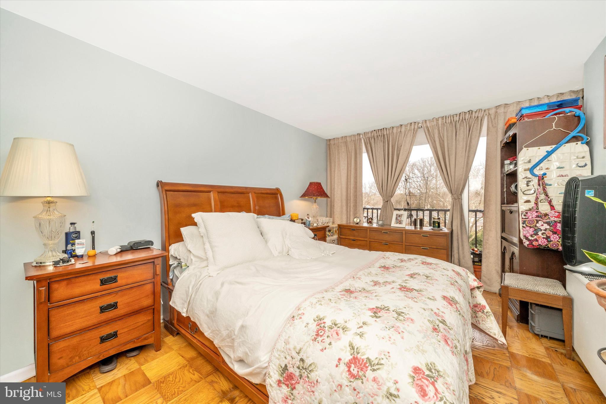 THE WATERFORD - Residential