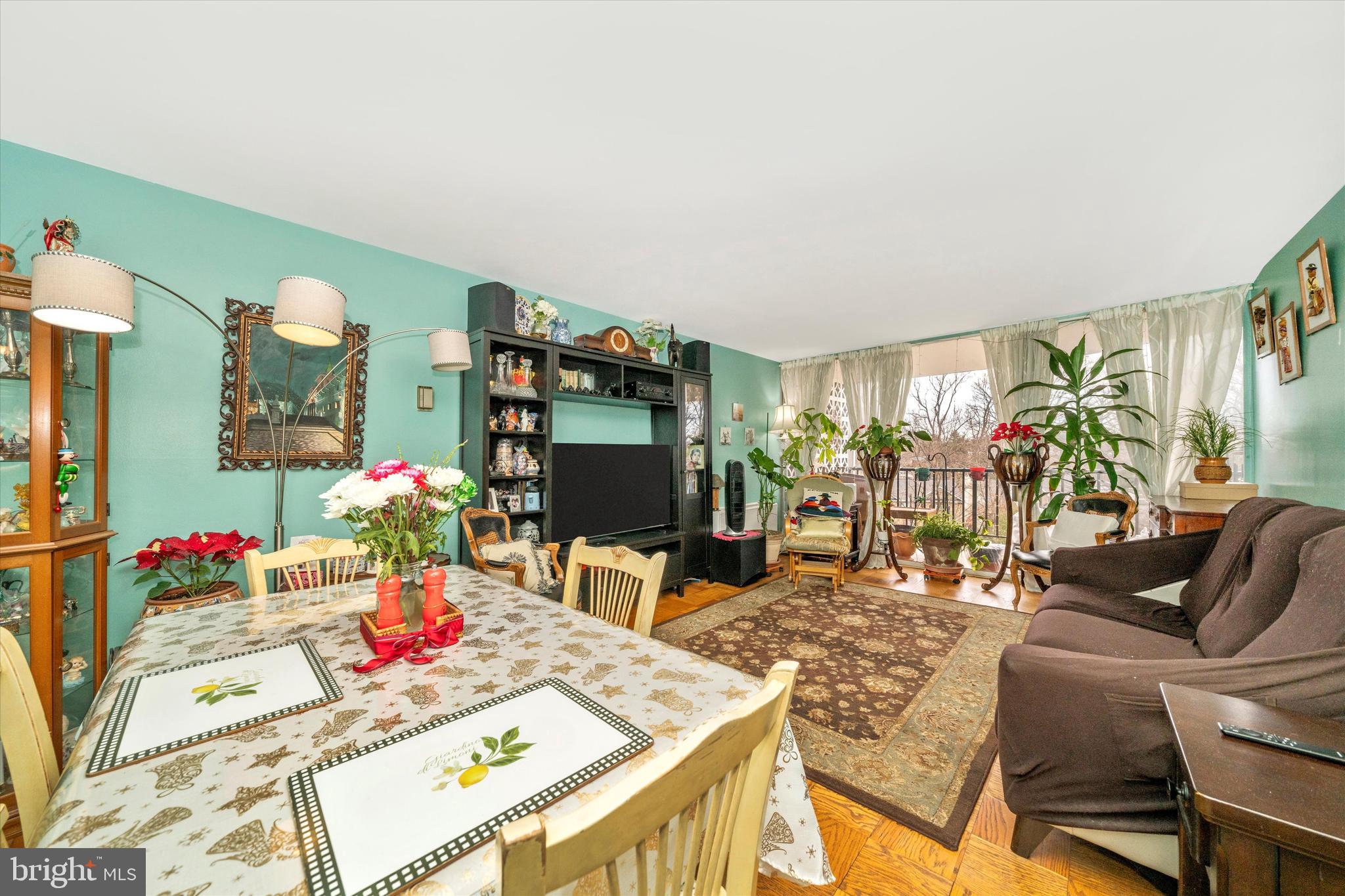 THE WATERFORD - Residential