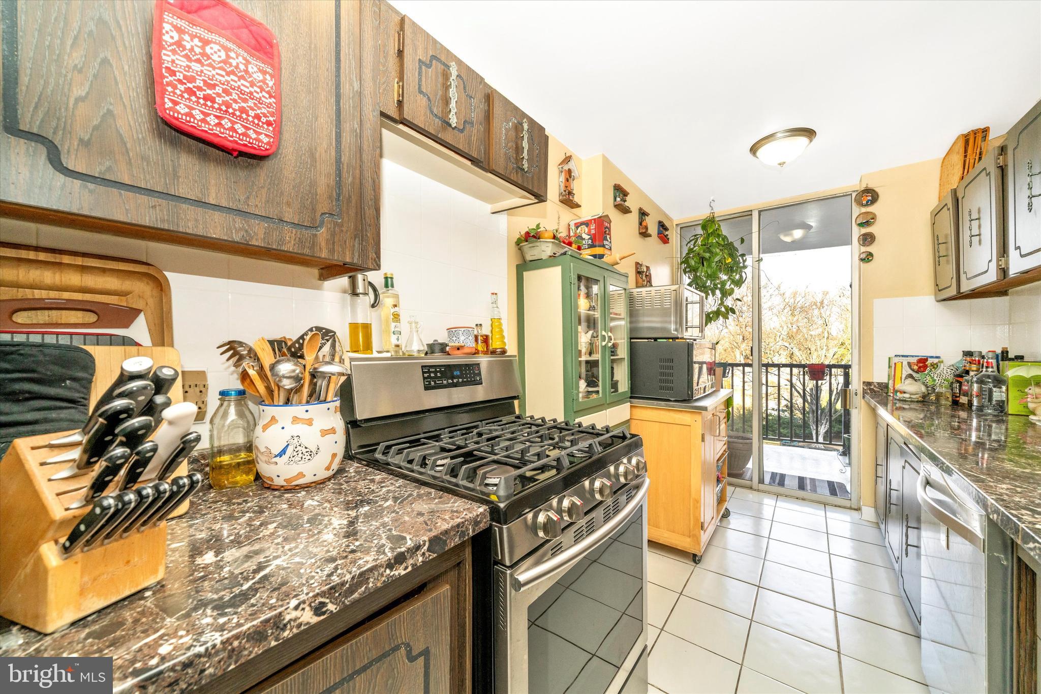 THE WATERFORD - Residential