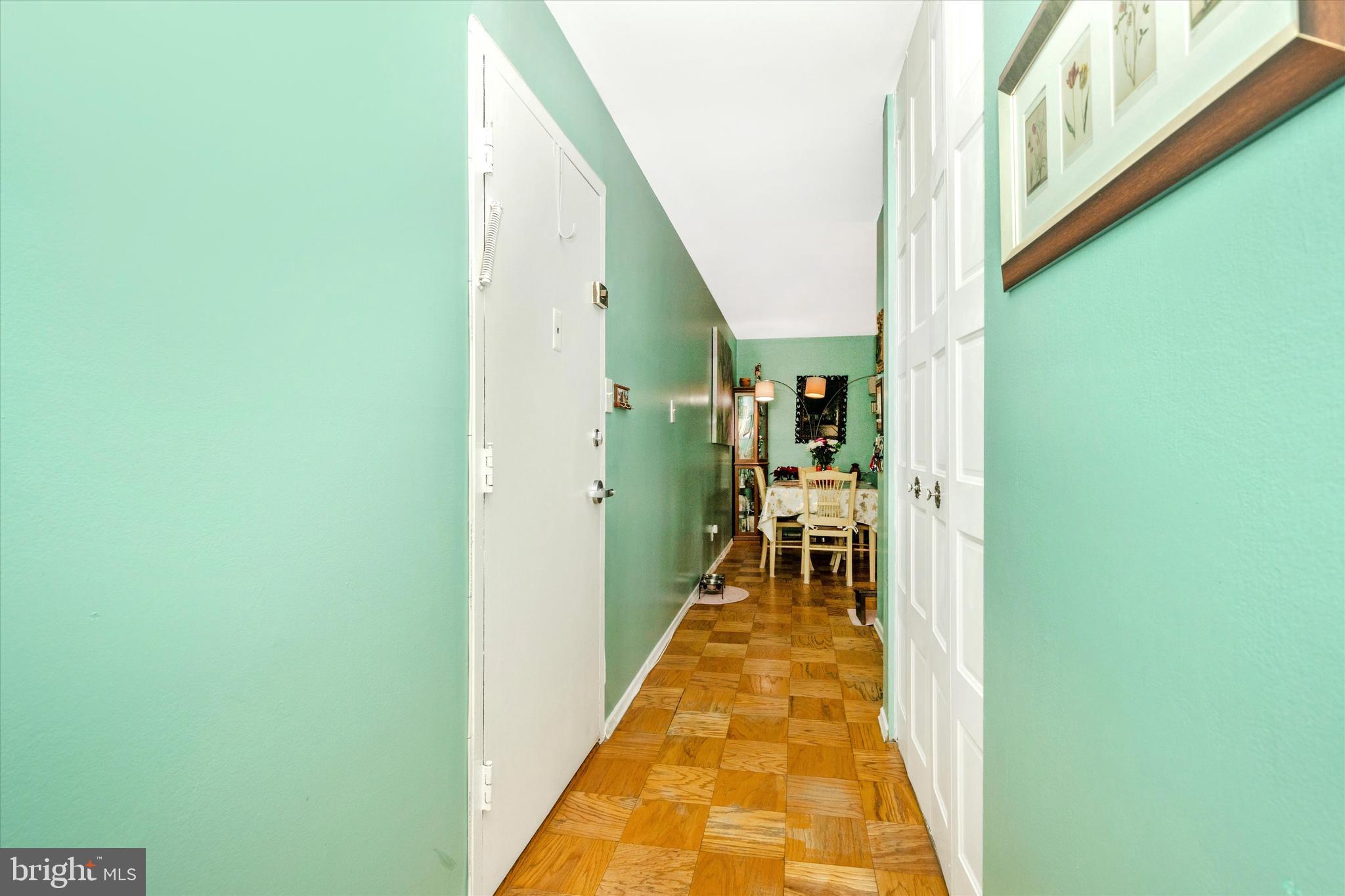 THE WATERFORD - Residential