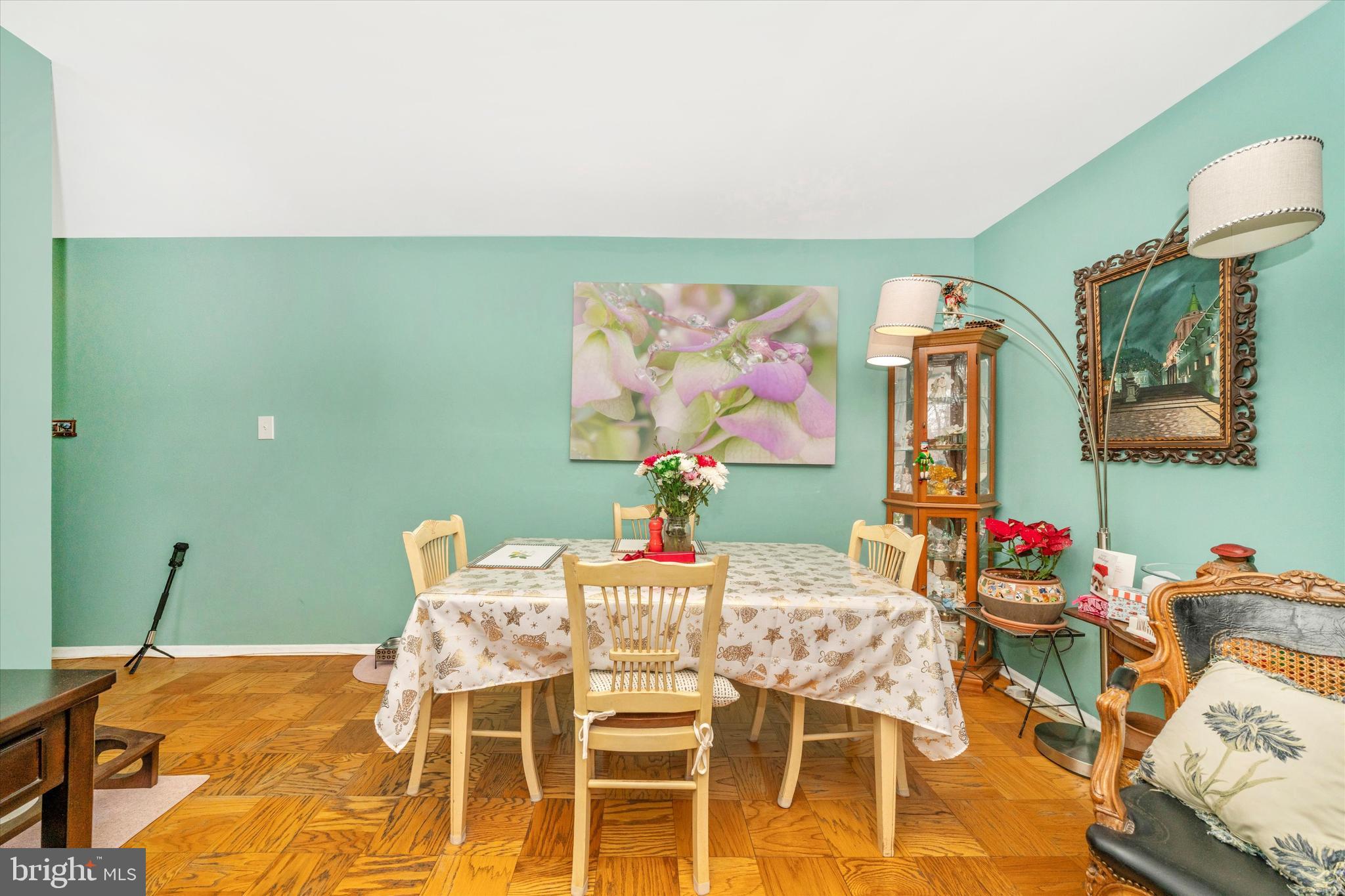 THE WATERFORD - Residential